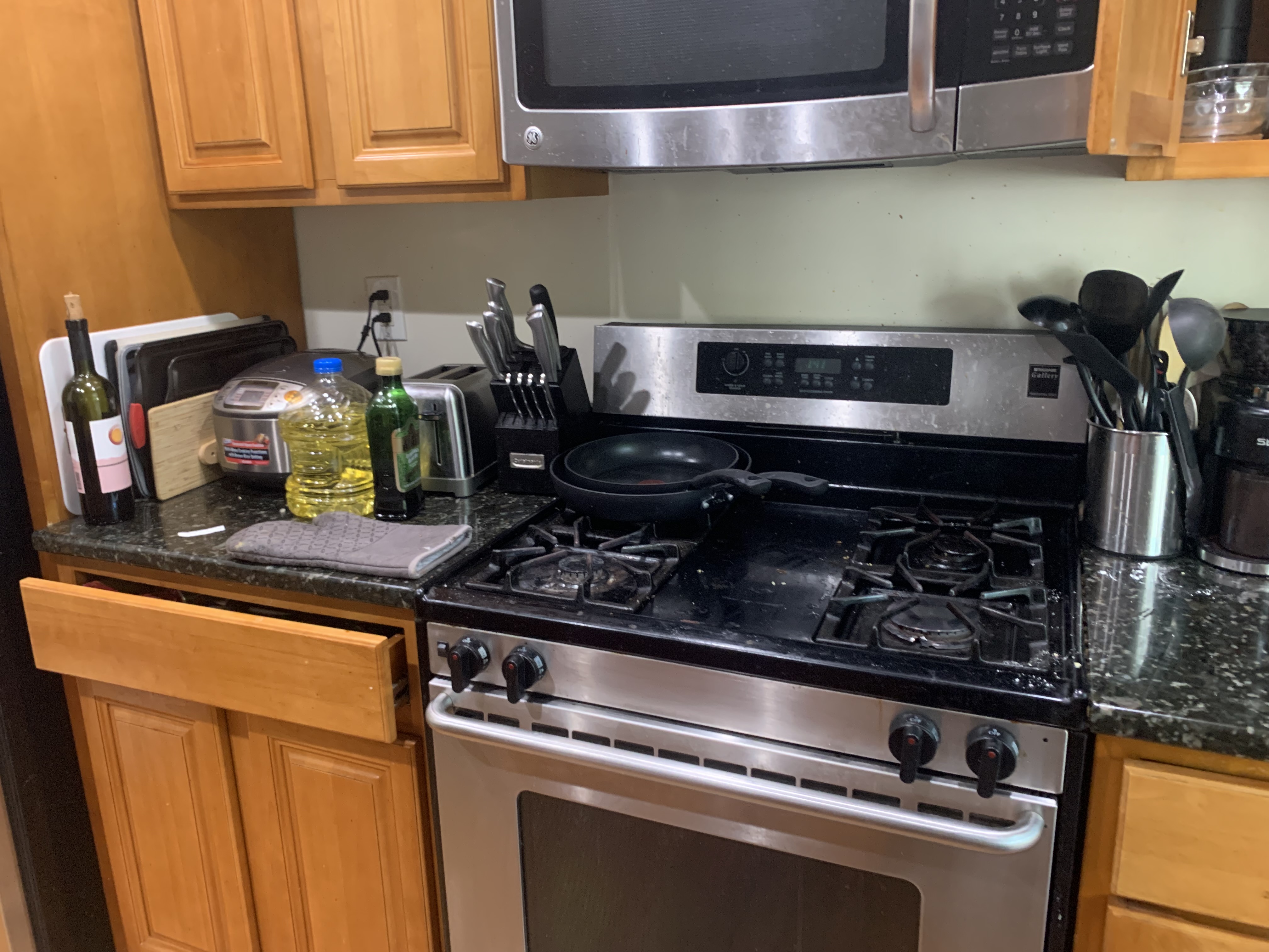 3 bed, 2 bath apartment for rent at 111 5th St Unit 111, East Cambridge — photo 2 of 11