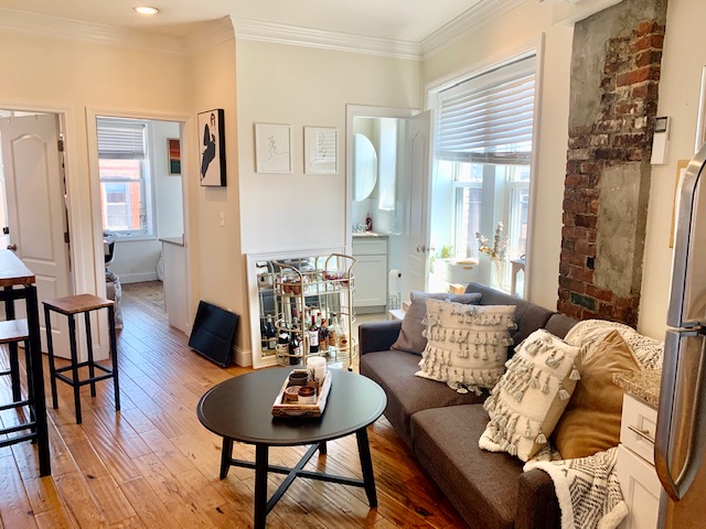 3 bed, 2 bath apartment for rent at 22 Moon St Unit 4, North End — photo 3 of 21