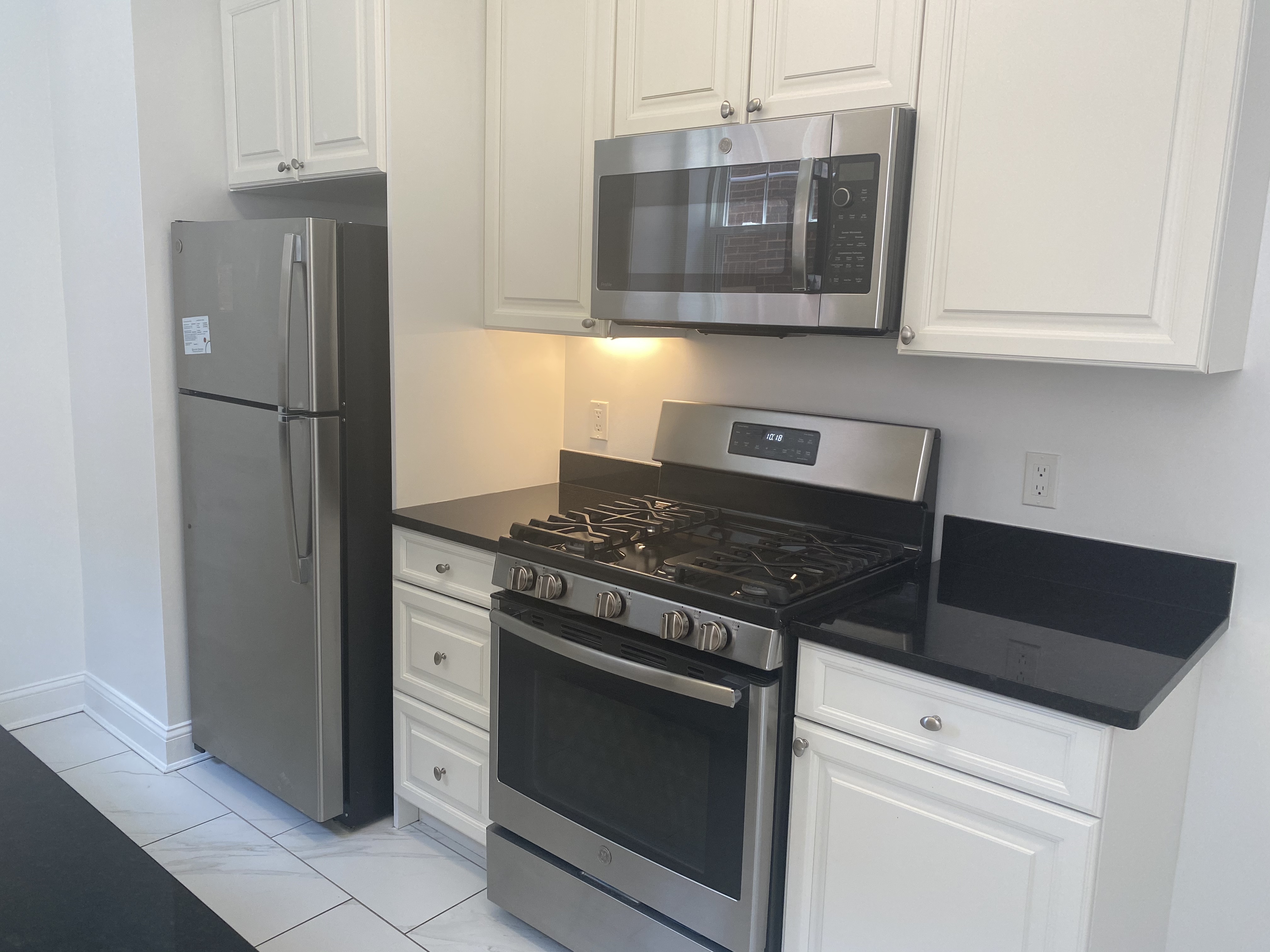 1 bed, 1 bath apartment for rent at 34 Harris St Unit 1, Coolidge Corner — photo 1 of 6