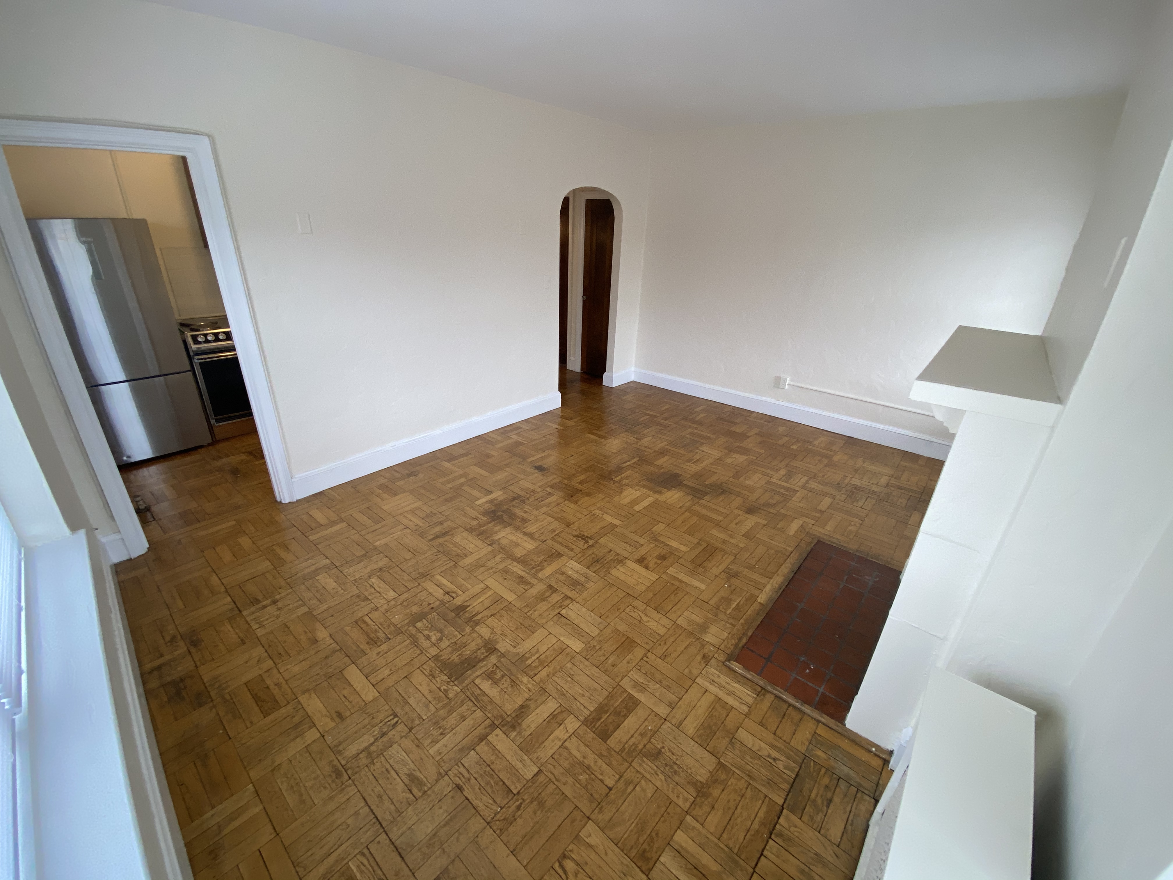 1 bed, 1 bath apartment for rent at 2 Elmwood Ave Unit 21, Winchester — photo 4 of 8
