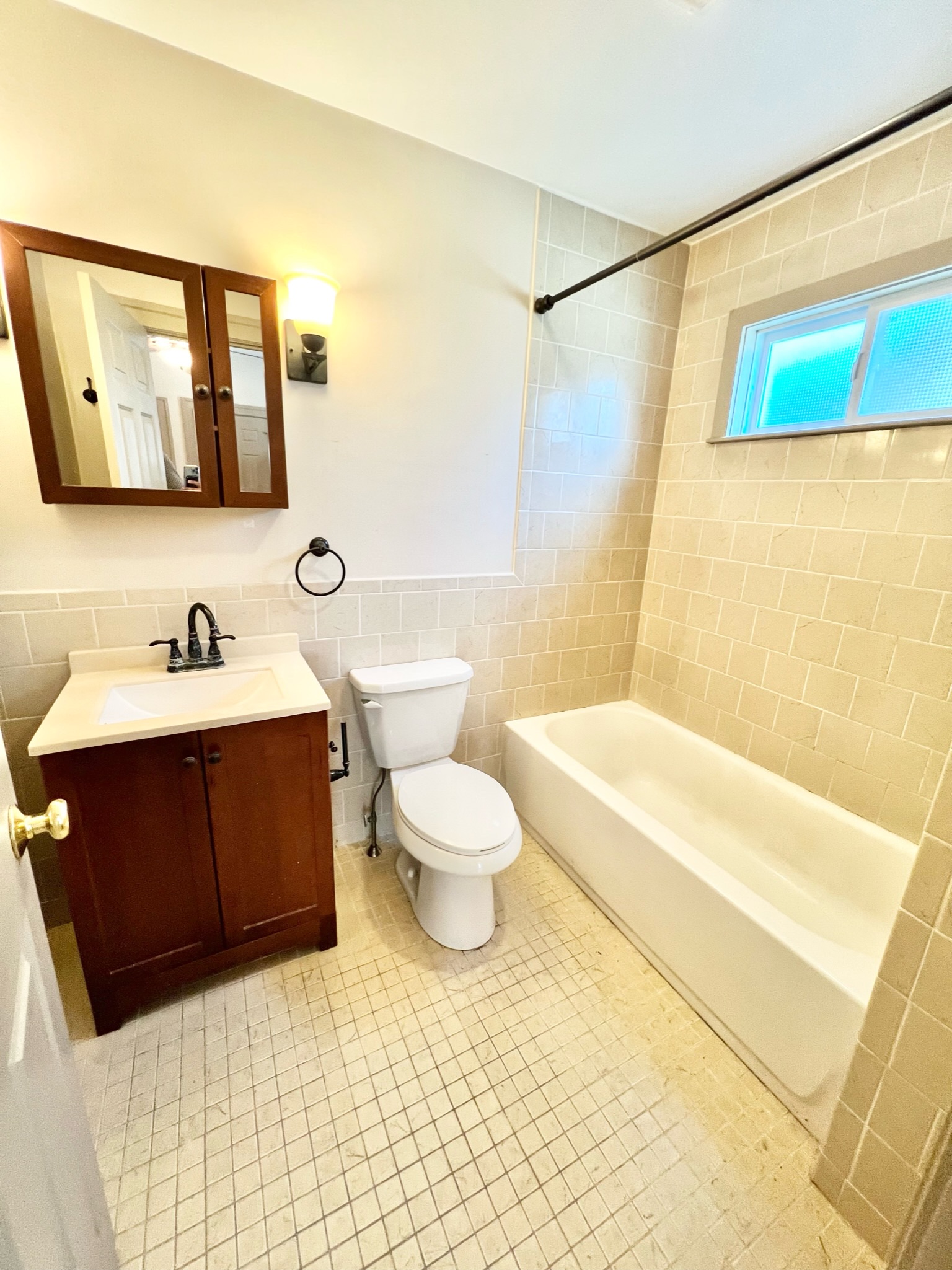 2 bed, 1 bath apartment for rent at 17 Harding St Unit 1, Mid Cambridge — photo 2 of 14