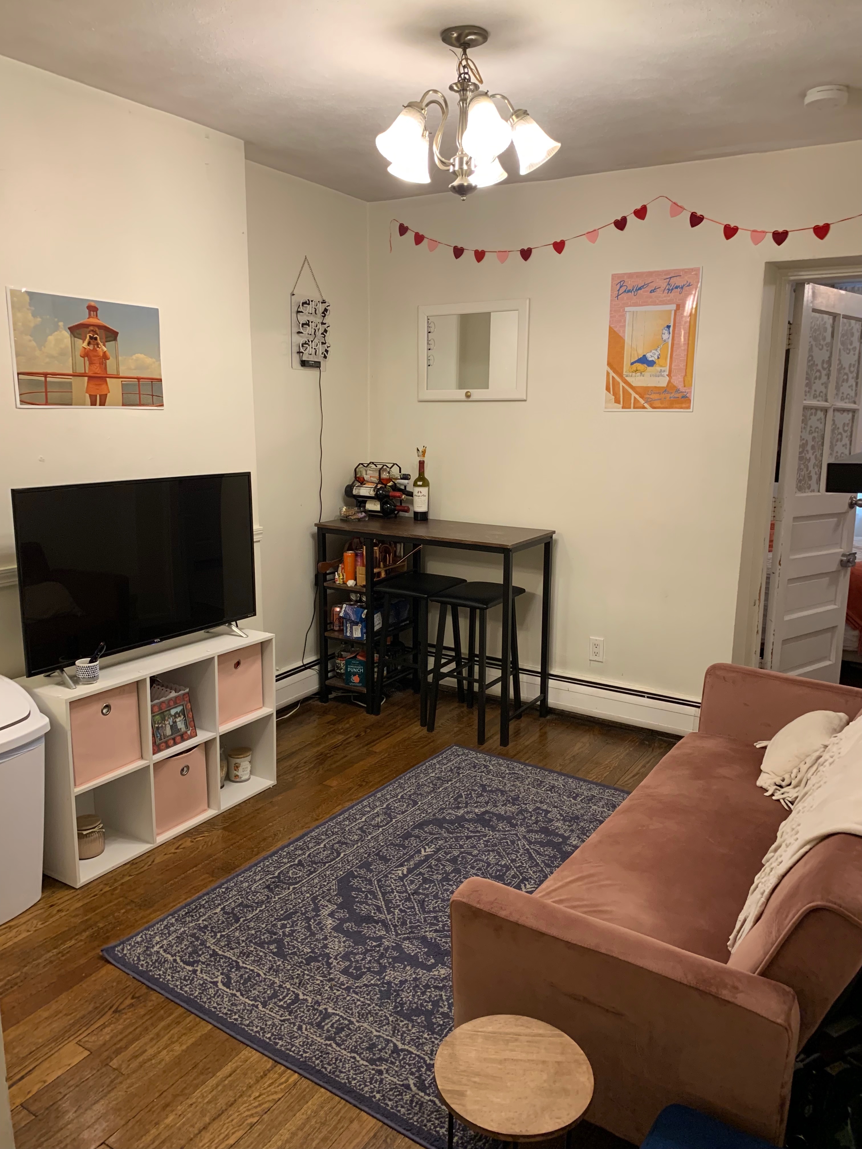3 bed, 1 bath apartment for rent at 819 East Broadway Unit 1, South Boston — photo 1 of 6