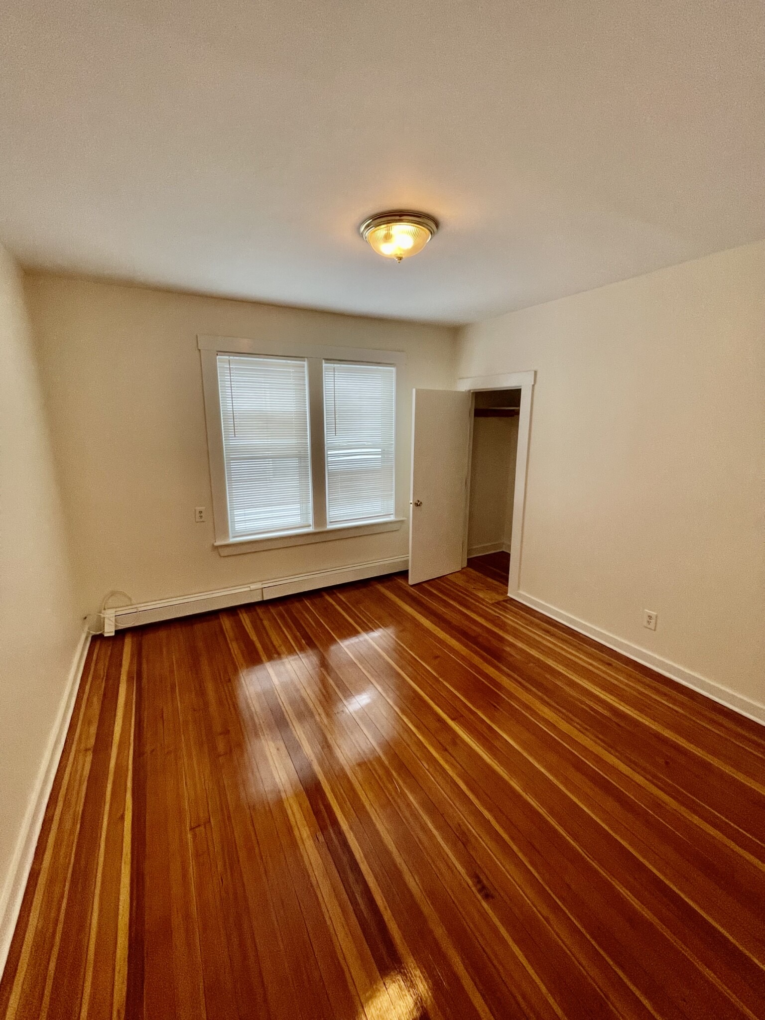 3 bed, 1 bath apartment for rent at 64 Pleasant St Unit 3, Cambridgeport — photo 2 of 11
