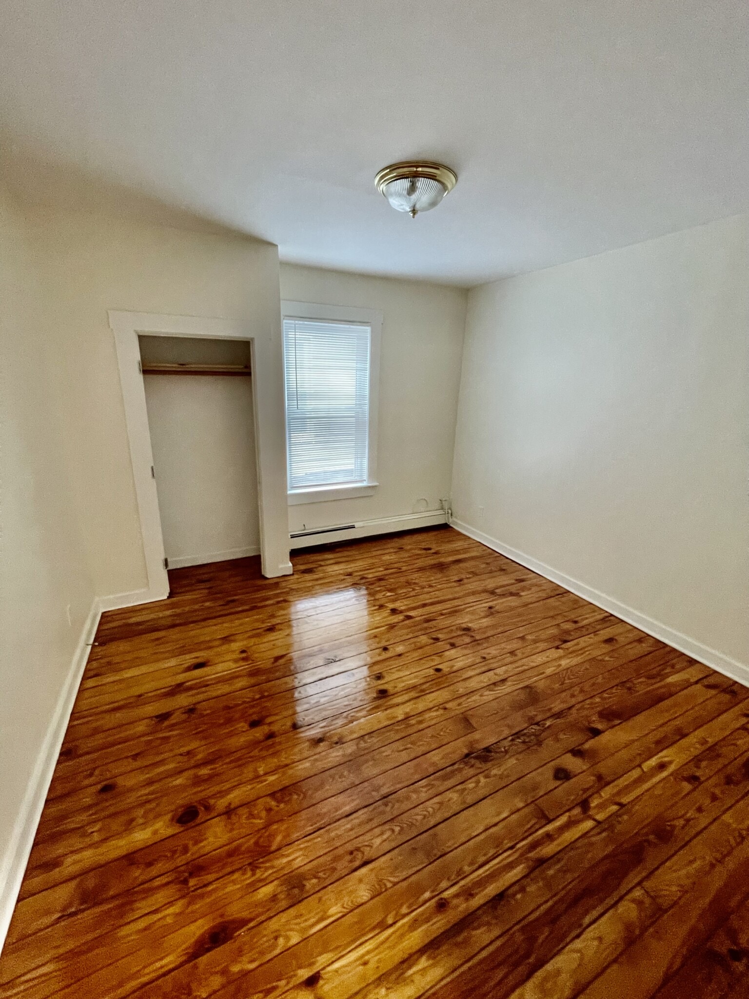 3 bed, 1 bath apartment for rent at 64 Pleasant St Unit 3, Cambridgeport — photo 3 of 11