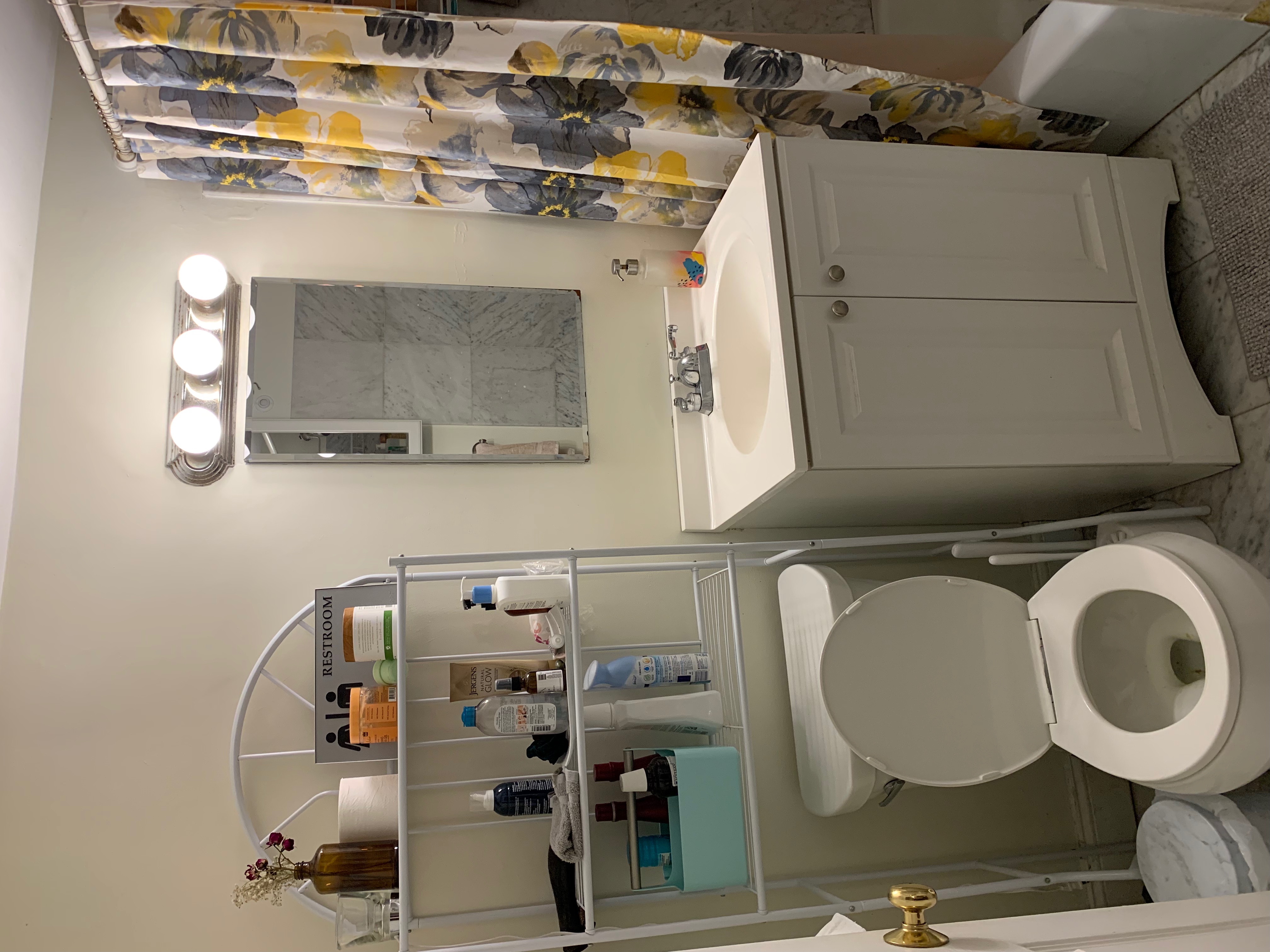 3 bed, 1 bath apartment for rent at 819 East Broadway Unit 1, South Boston — photo 6 of 6