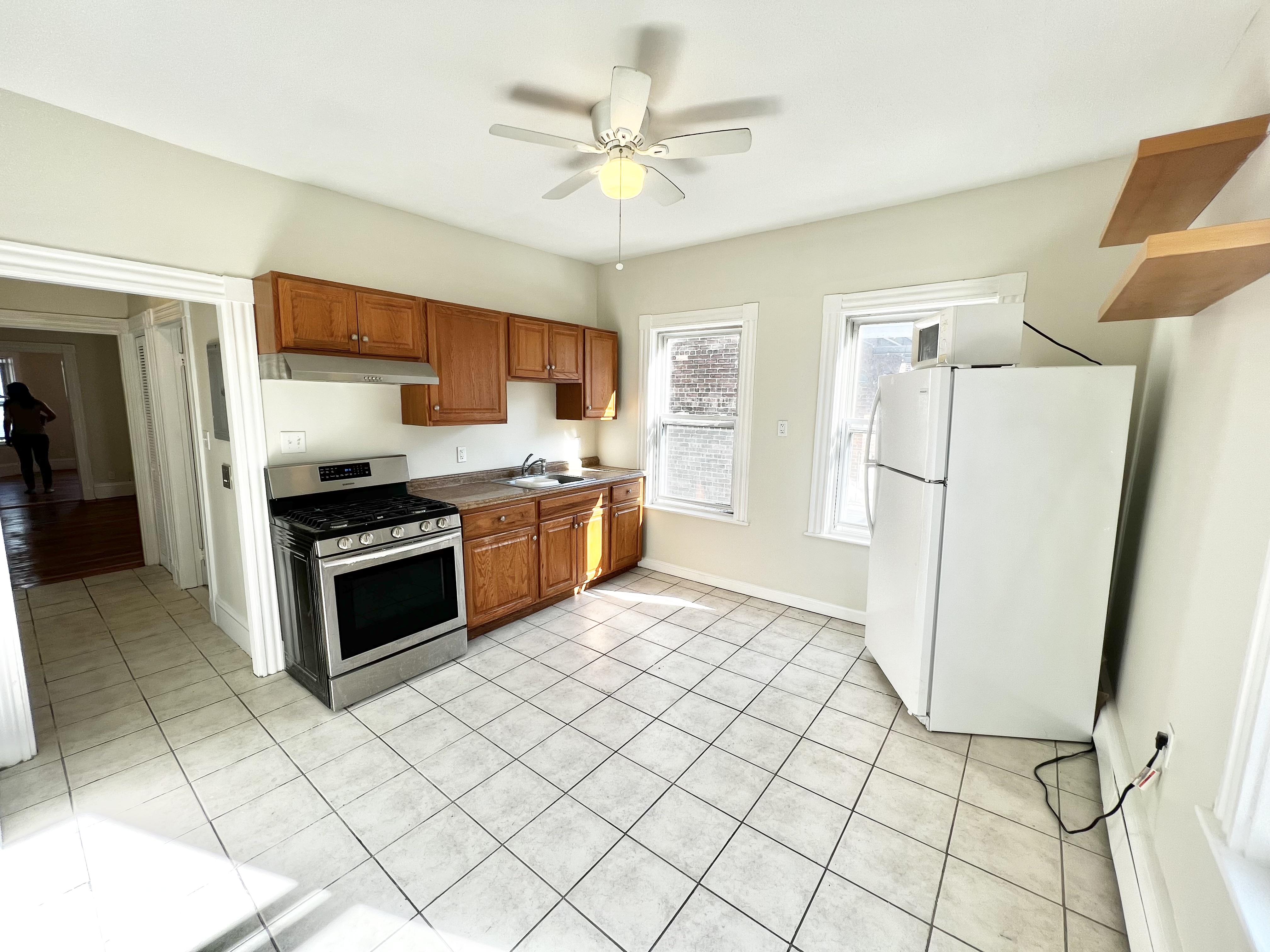 3 bed, 1 bath apartment for rent at 12 Litchfield St Unit 2, Brighton — photo 12 of 16