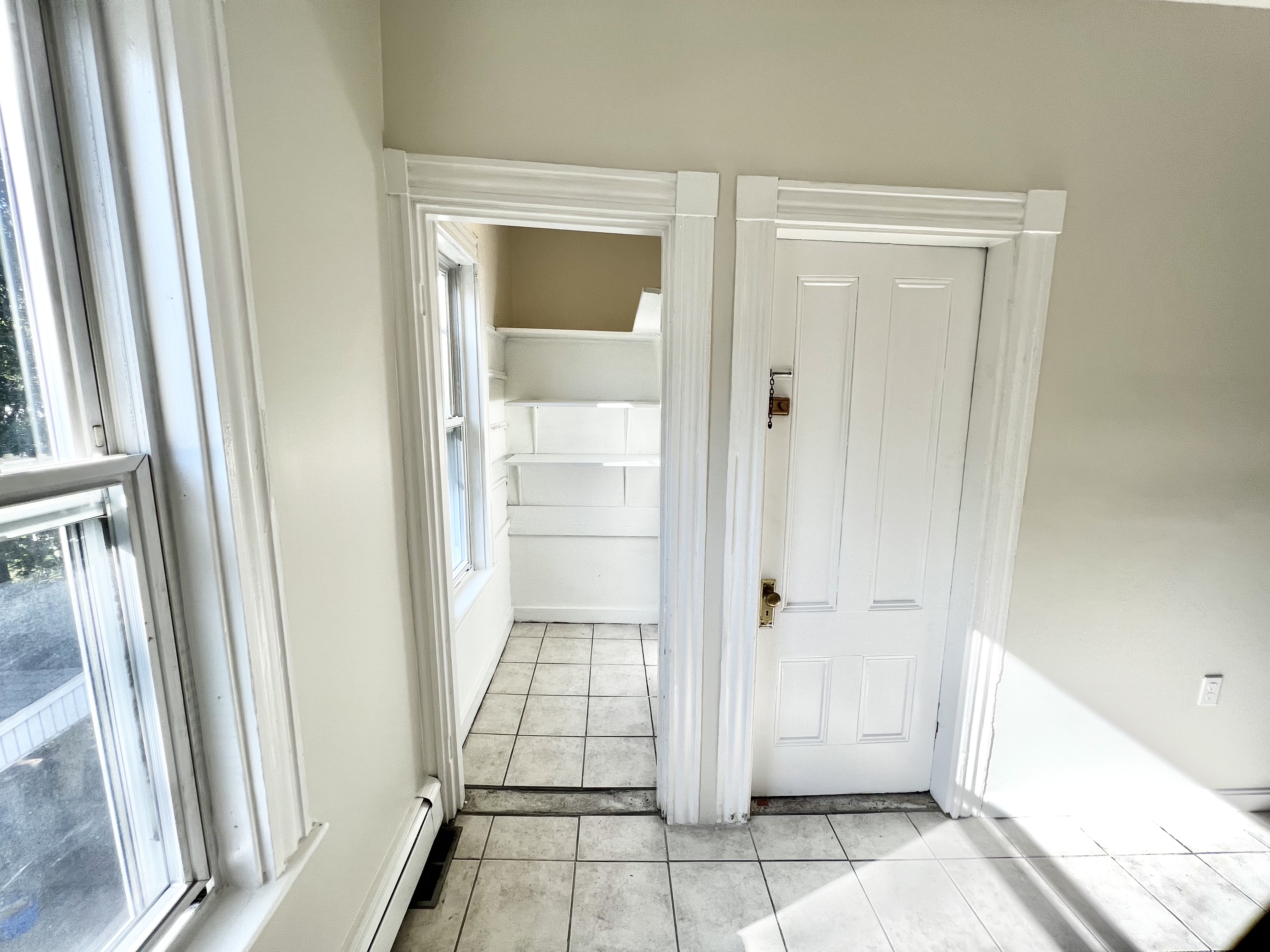 3 bed, 1 bath apartment for rent at 12 Litchfield St Unit 2, Brighton — photo 13 of 16