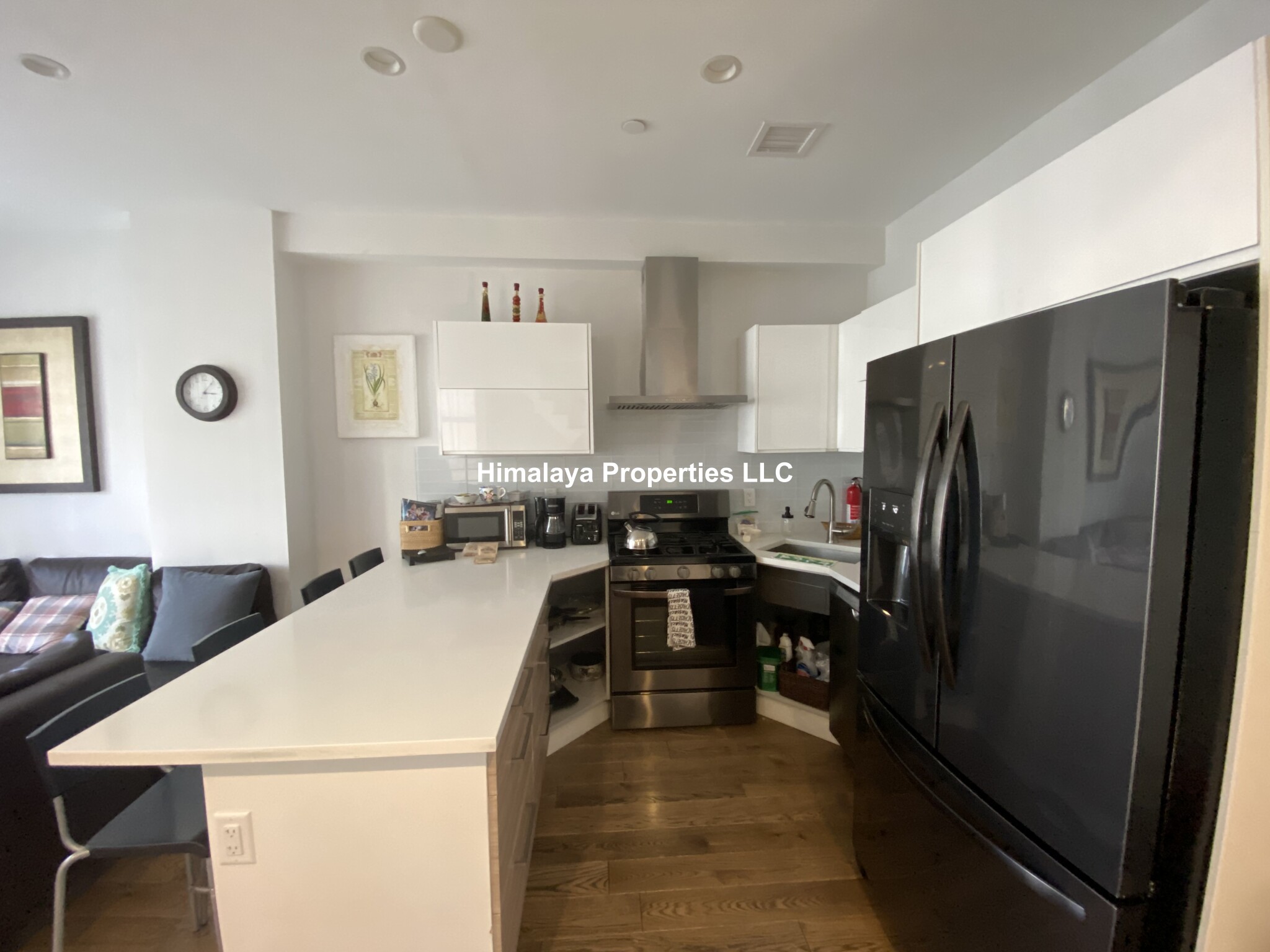 4 bed, 2 bath apartment for rent at 12 Ward St Unit 1, South Boston — photo 9 of 9