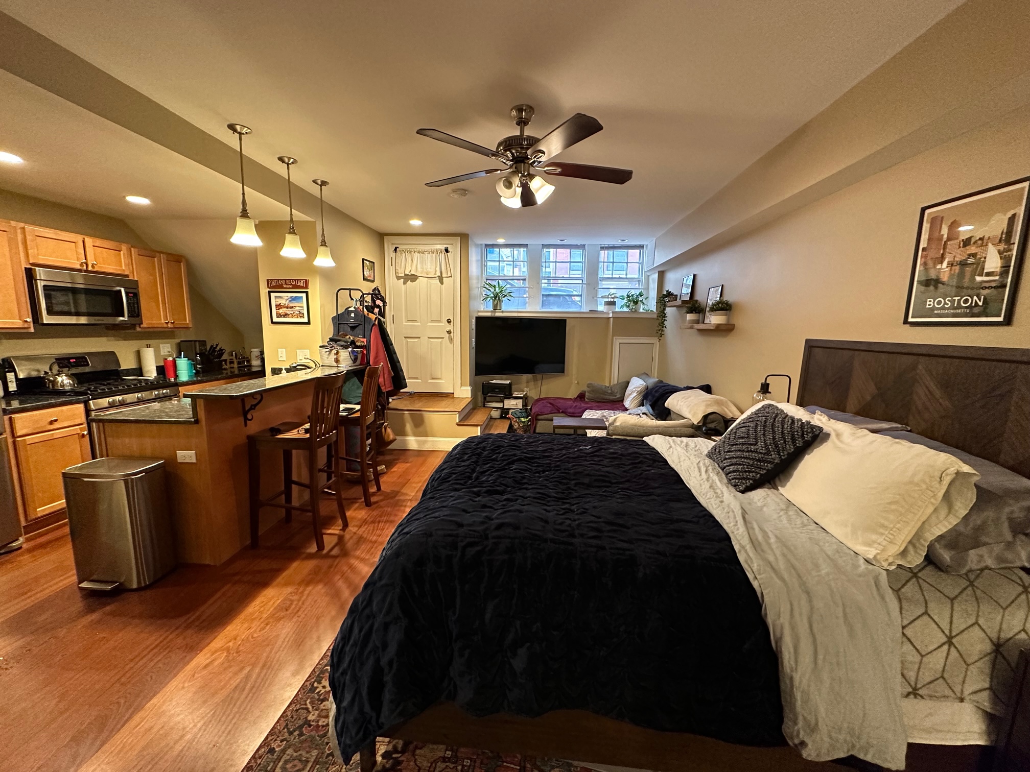 Studio bed, 1 bath apartment for rent at 7 Grove St Unit A, Beacon Hill — photo 5 of 12
