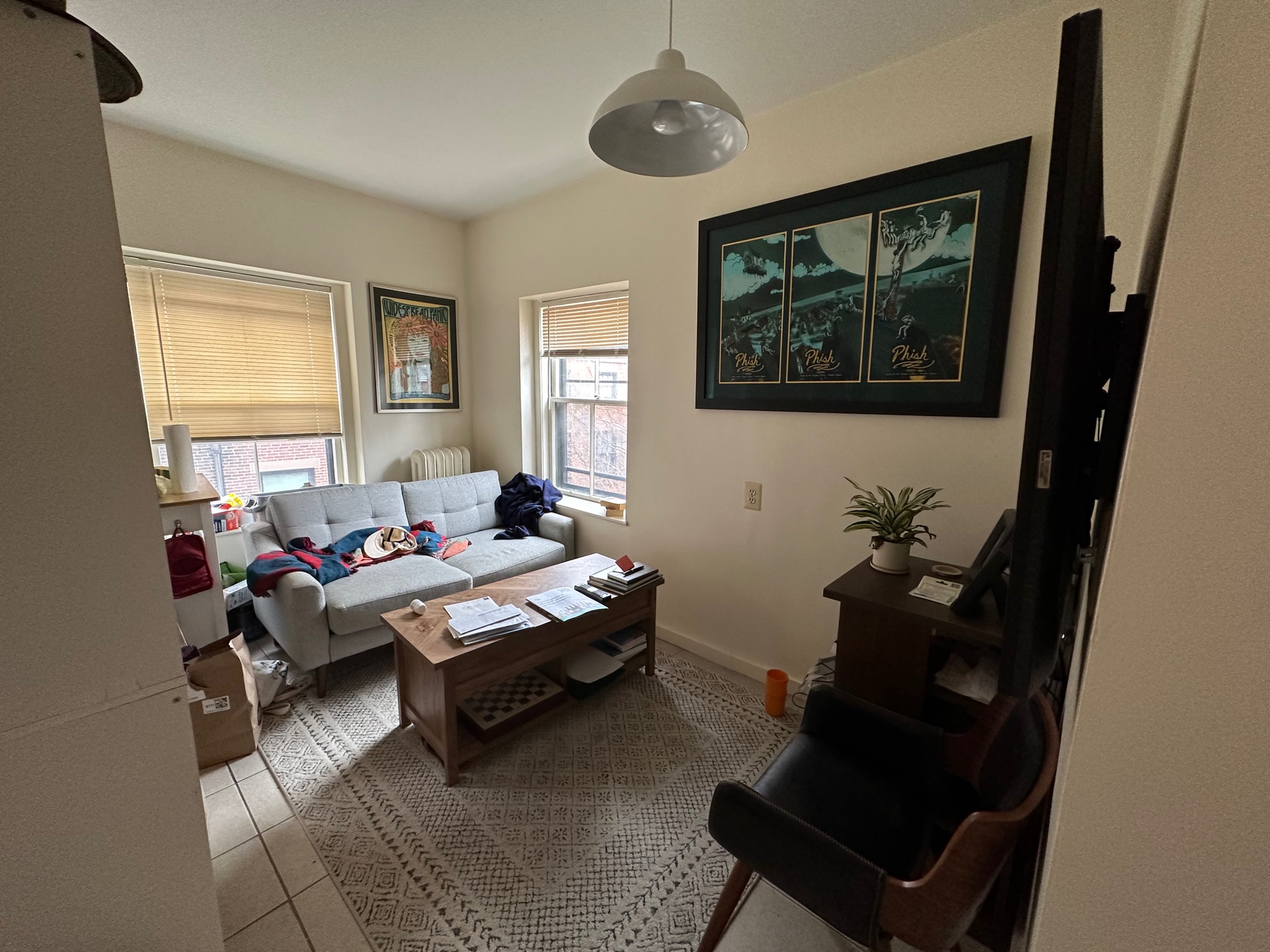Studio bed, 1 bath apartment for rent at 68 Myrtle St Unit 9, Beacon Hill — photo 3 of 11