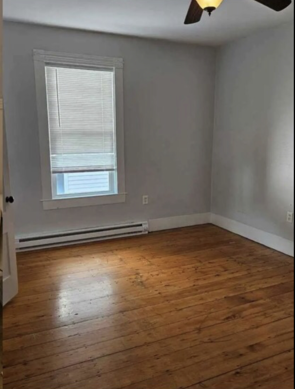 3 bed, 1 bath apartment for rent at 15 Jefferson St Unit 2, Oak Hill — photo 3 of 4