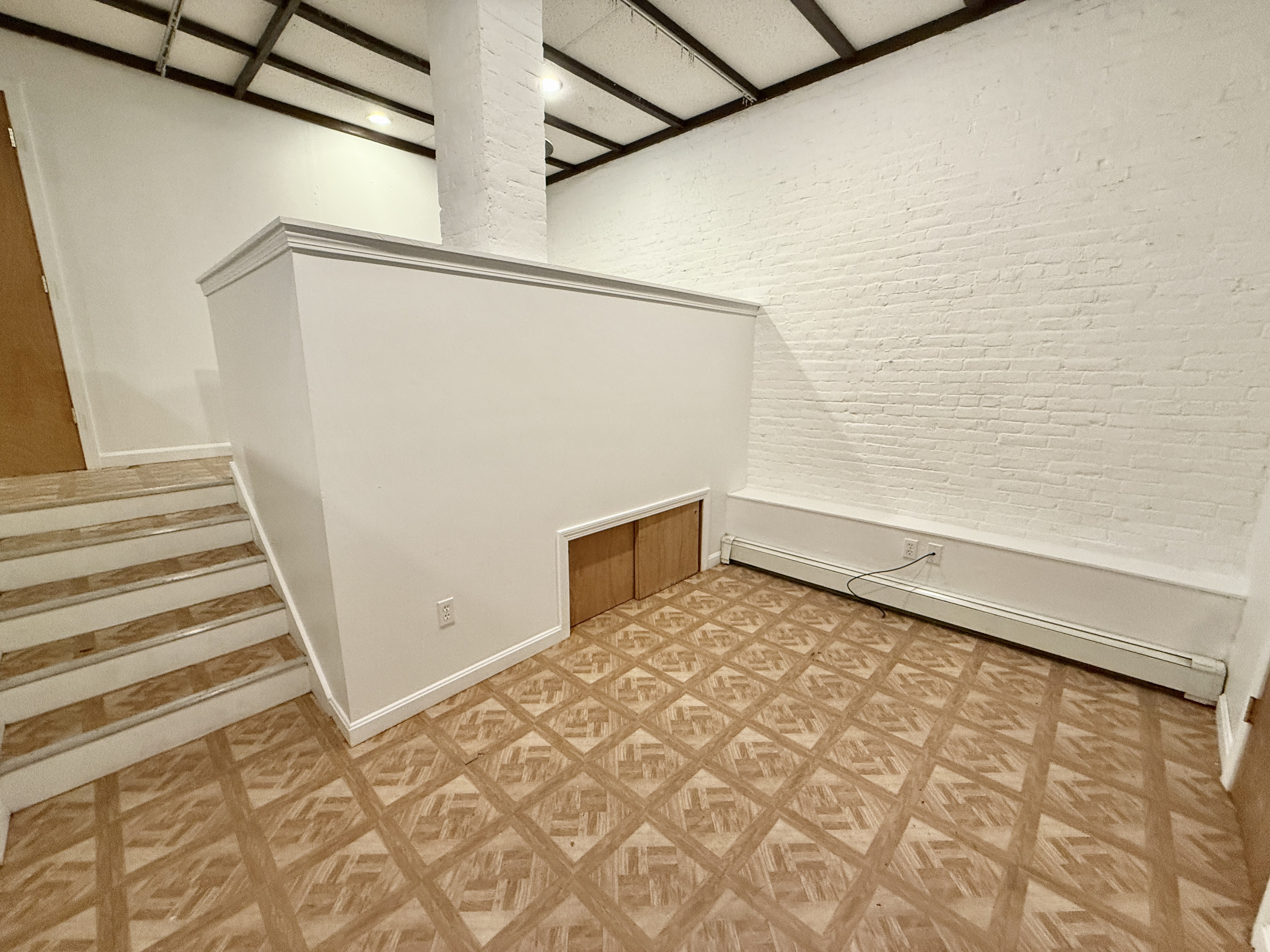 290 Newbury St, Back Bay