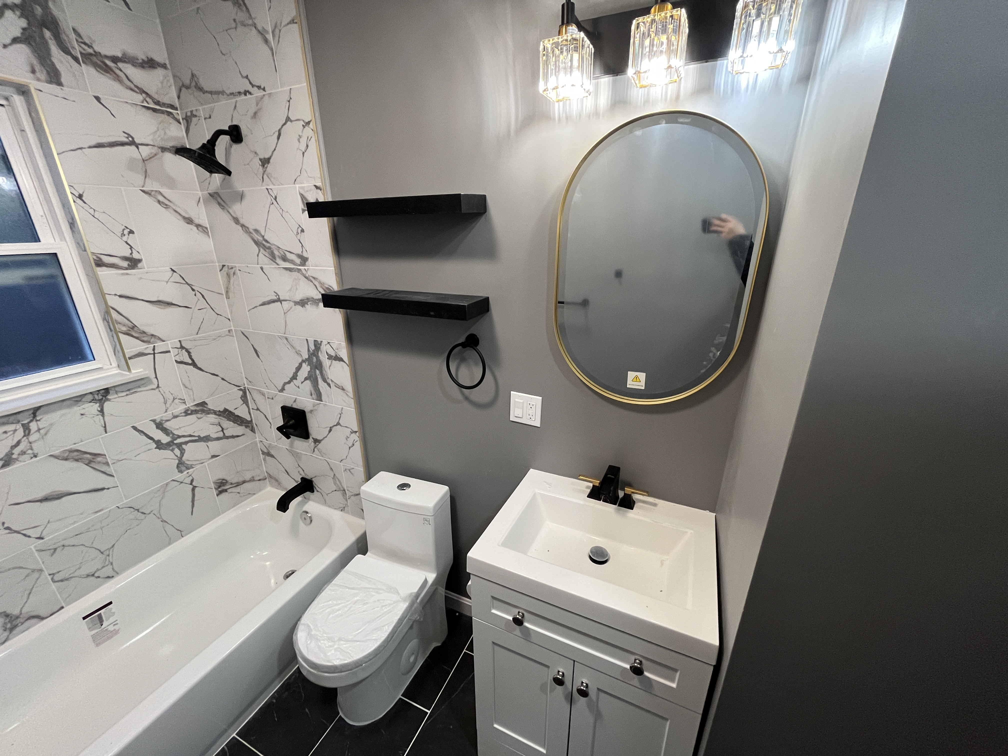 28 Emerald St, Medford