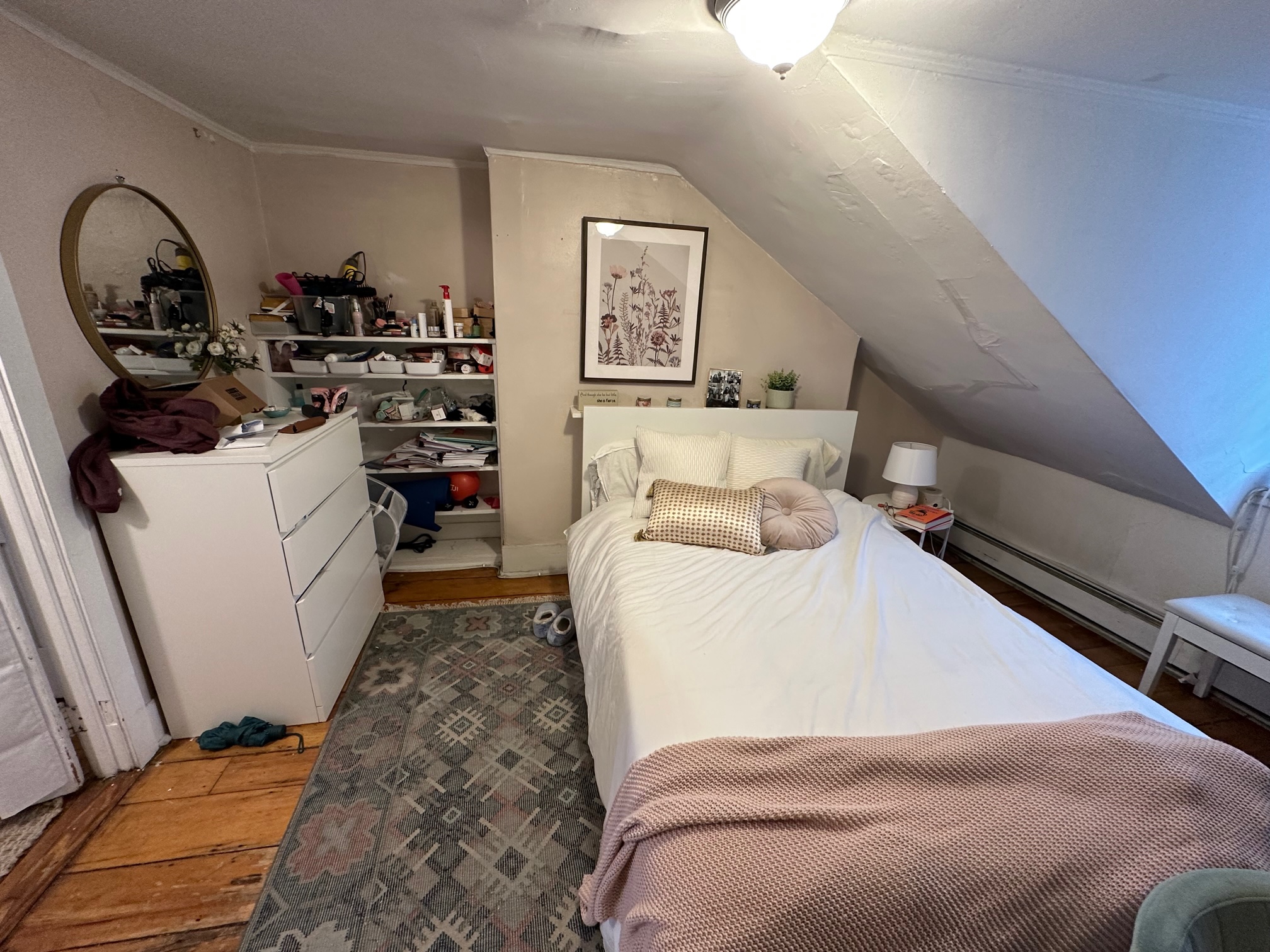 3 bed, 1 bath apartment for rent at 65 Charles St Unit 3, Beacon Hill — photo 7 of 13