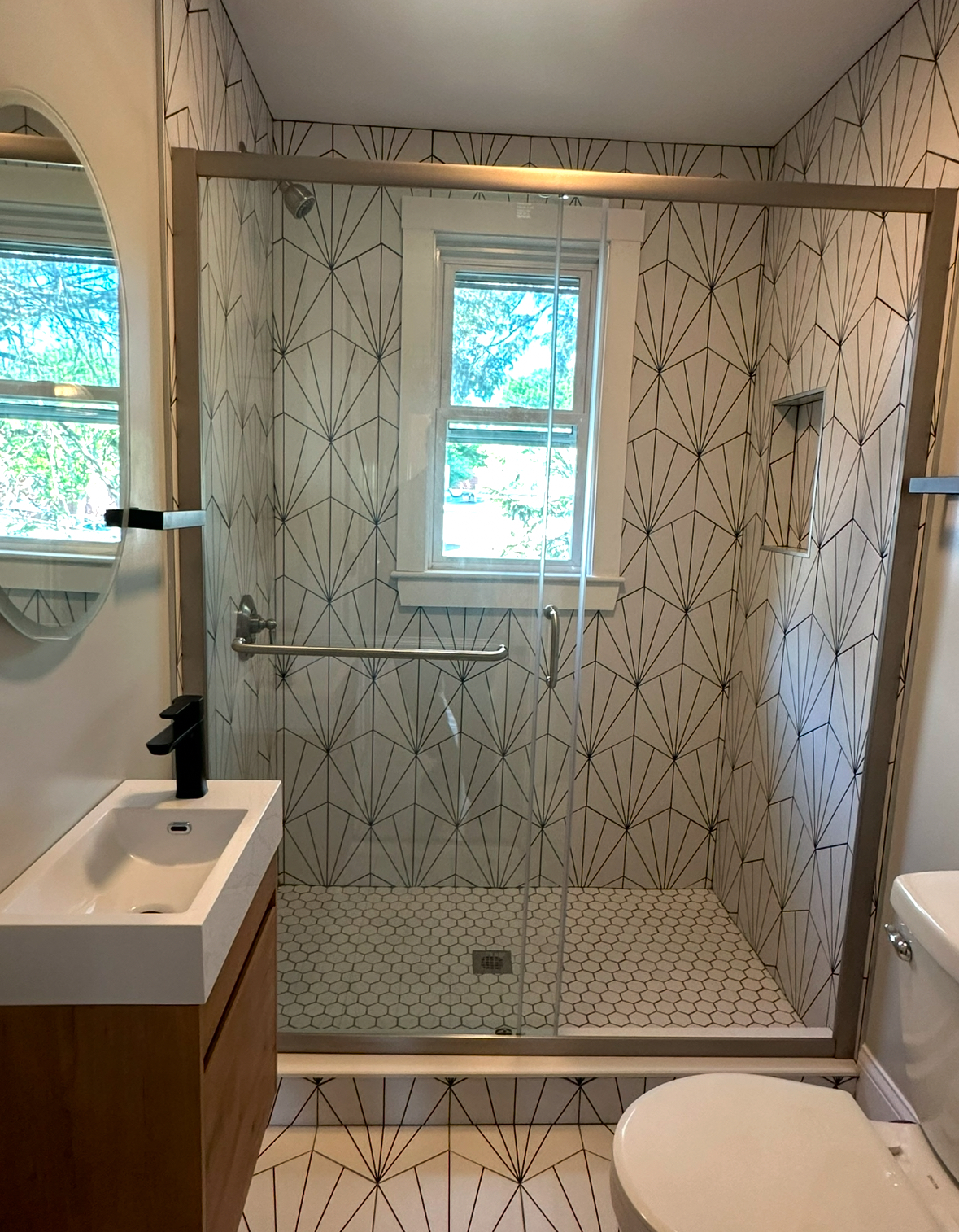 57 Hawthorne St, Davis Square