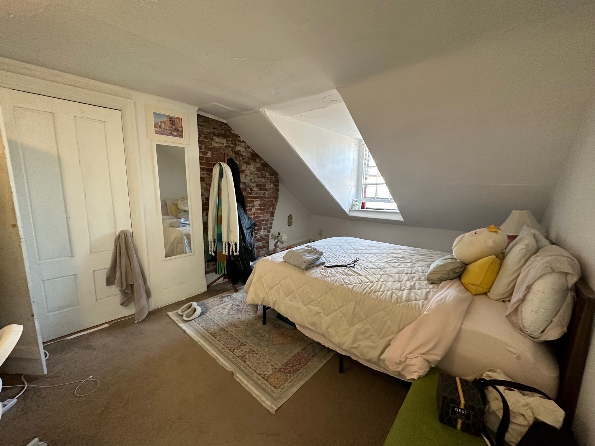 3 bed, 1 bath apartment for rent at 65 Charles St Unit 3, Beacon Hill — photo 10 of 13