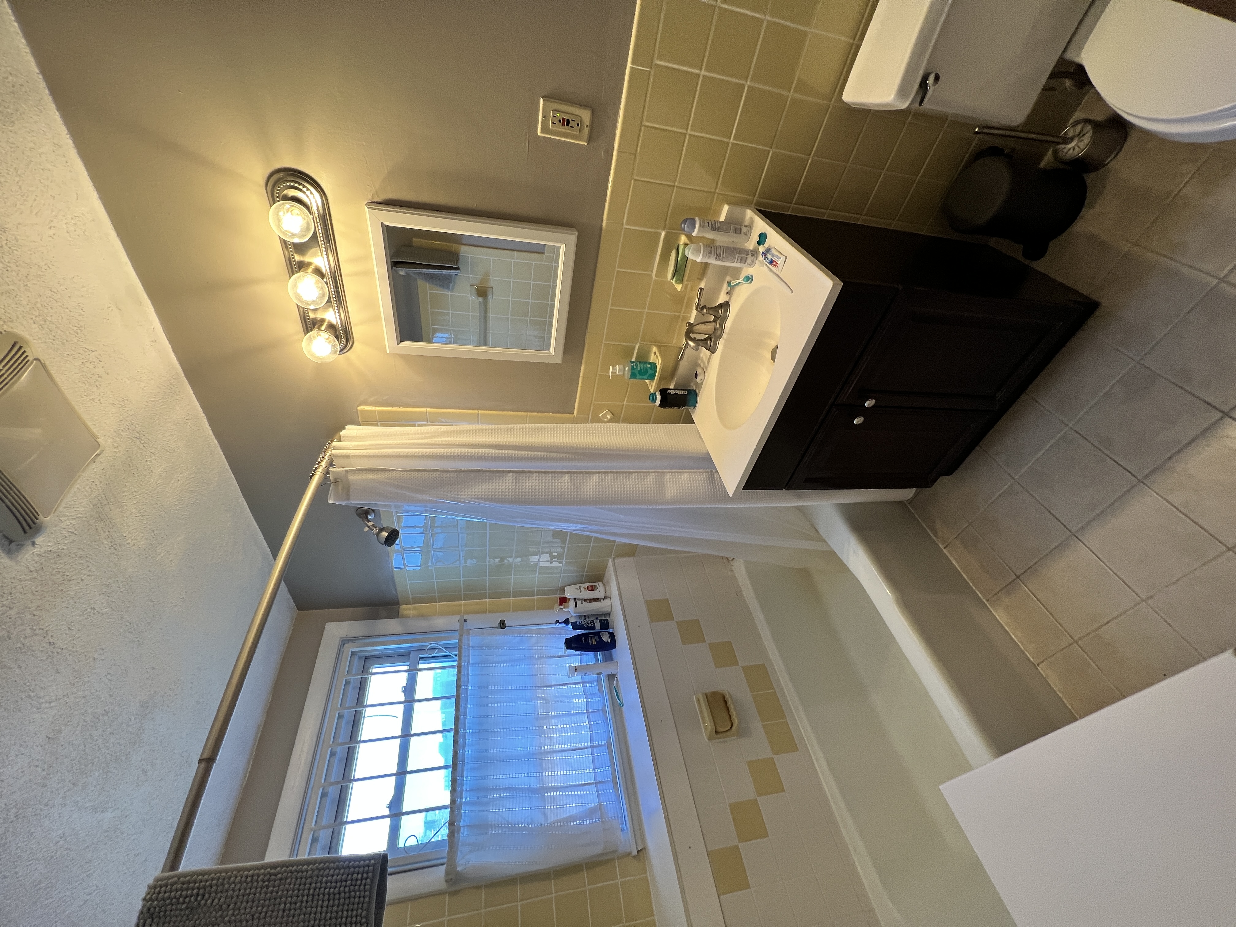 1 bed, 1 bath apartment for rent at 250 Shawmut Ave Unit 3, South End — photo 13 of 13