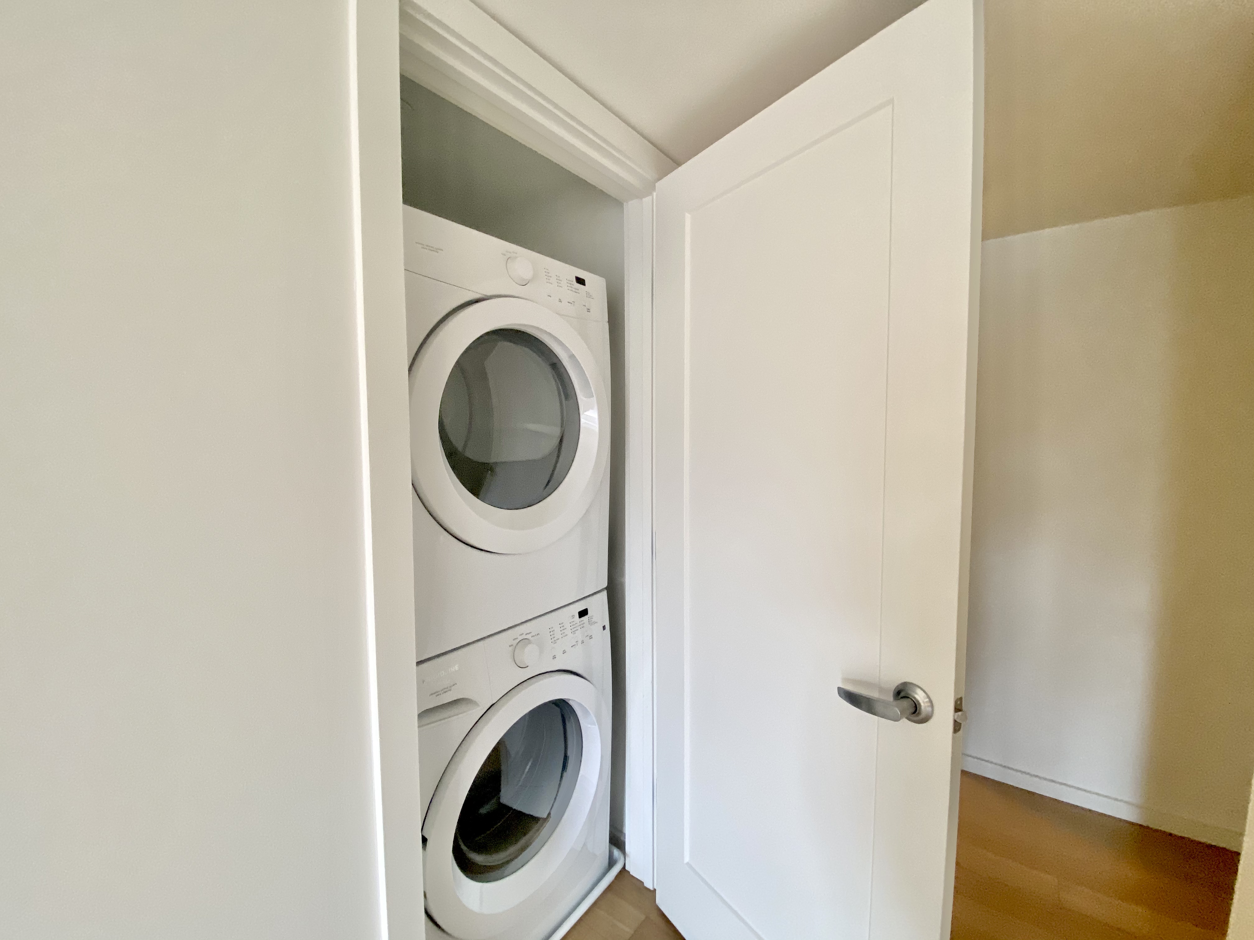 3 bed, 2 bath apartment for rent at 120 Rindge Ave Unit 400, Mid Cambridge — photo 5 of 6