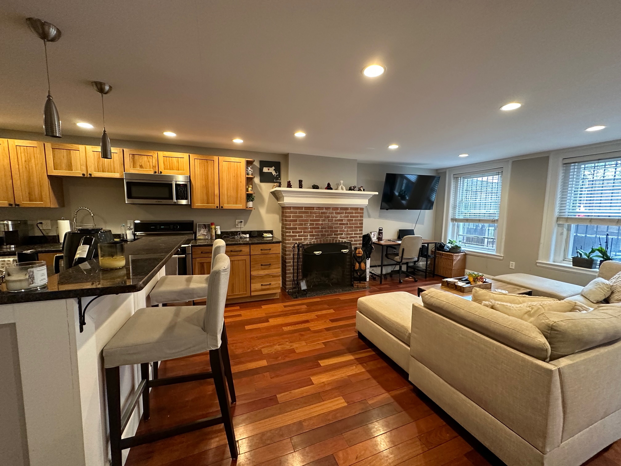 1 bed, 1 bath apartment for rent at 18 Mount Vernon Sq Unit 18, Beacon Hill — photo 9 of 26