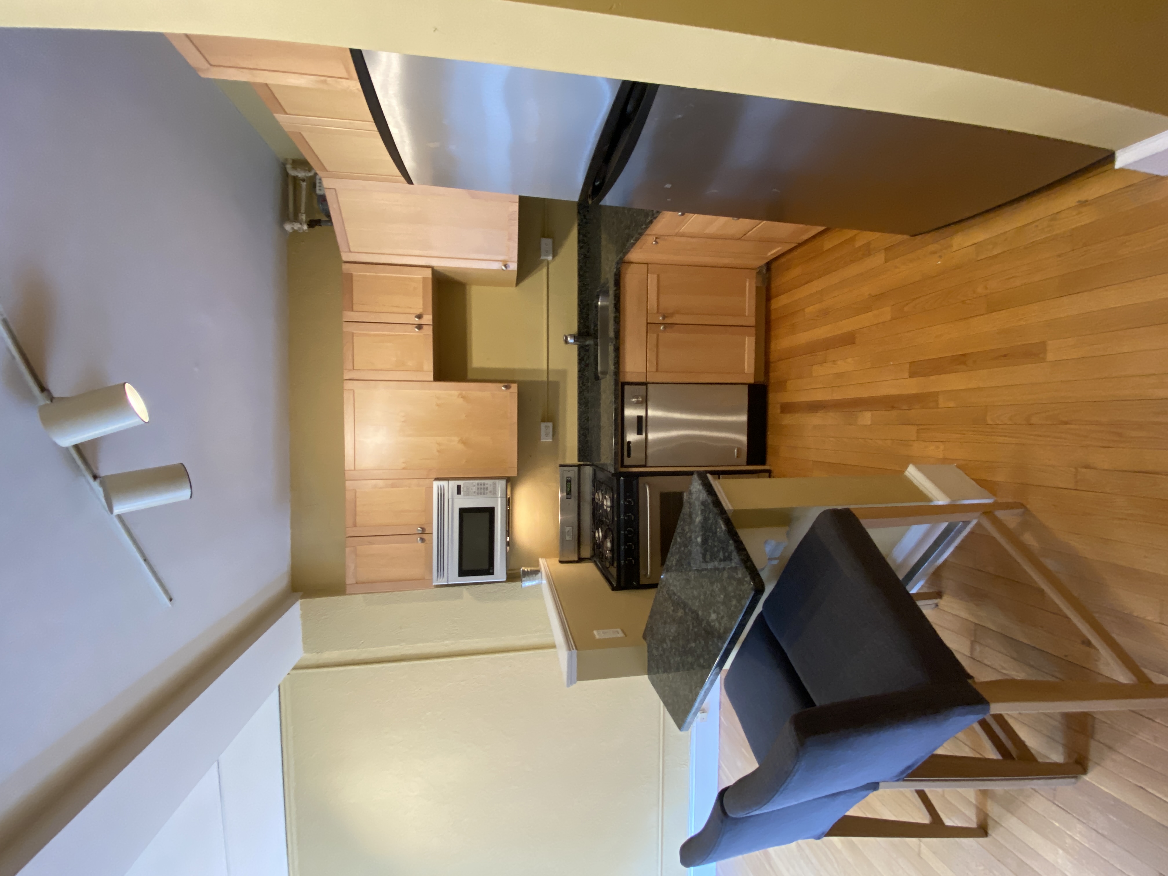 Studio bed, 1 bath apartment for rent at 8 Garrison Unit 204, Back Bay — photo 2 of 10