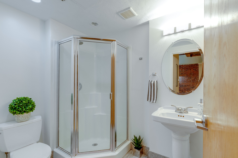 254 Friend St, West End