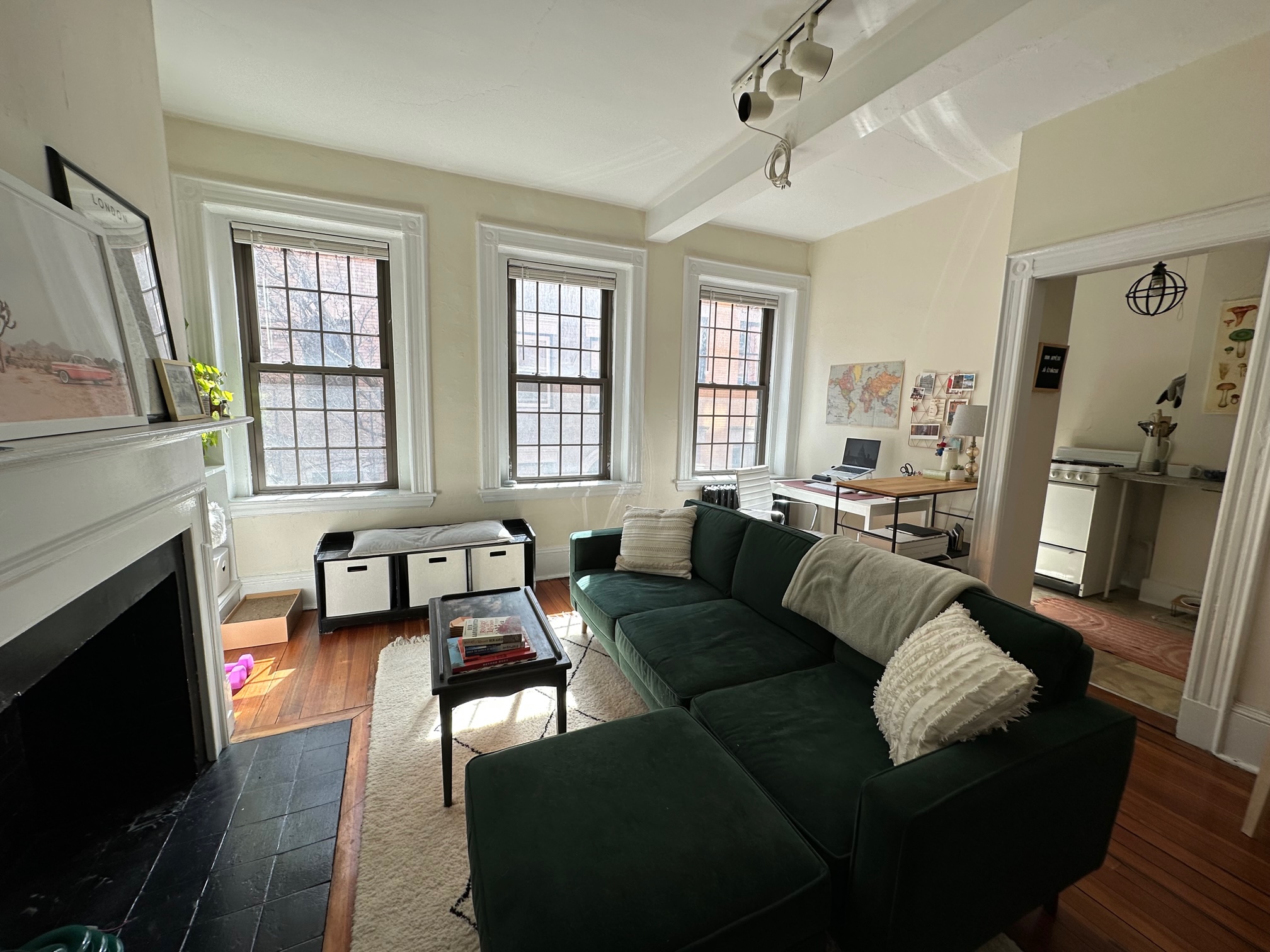 1 bed, 1 bath apartment for rent at 99 Myrtle St Unit 3, Beacon Hill — photo 2 of 18