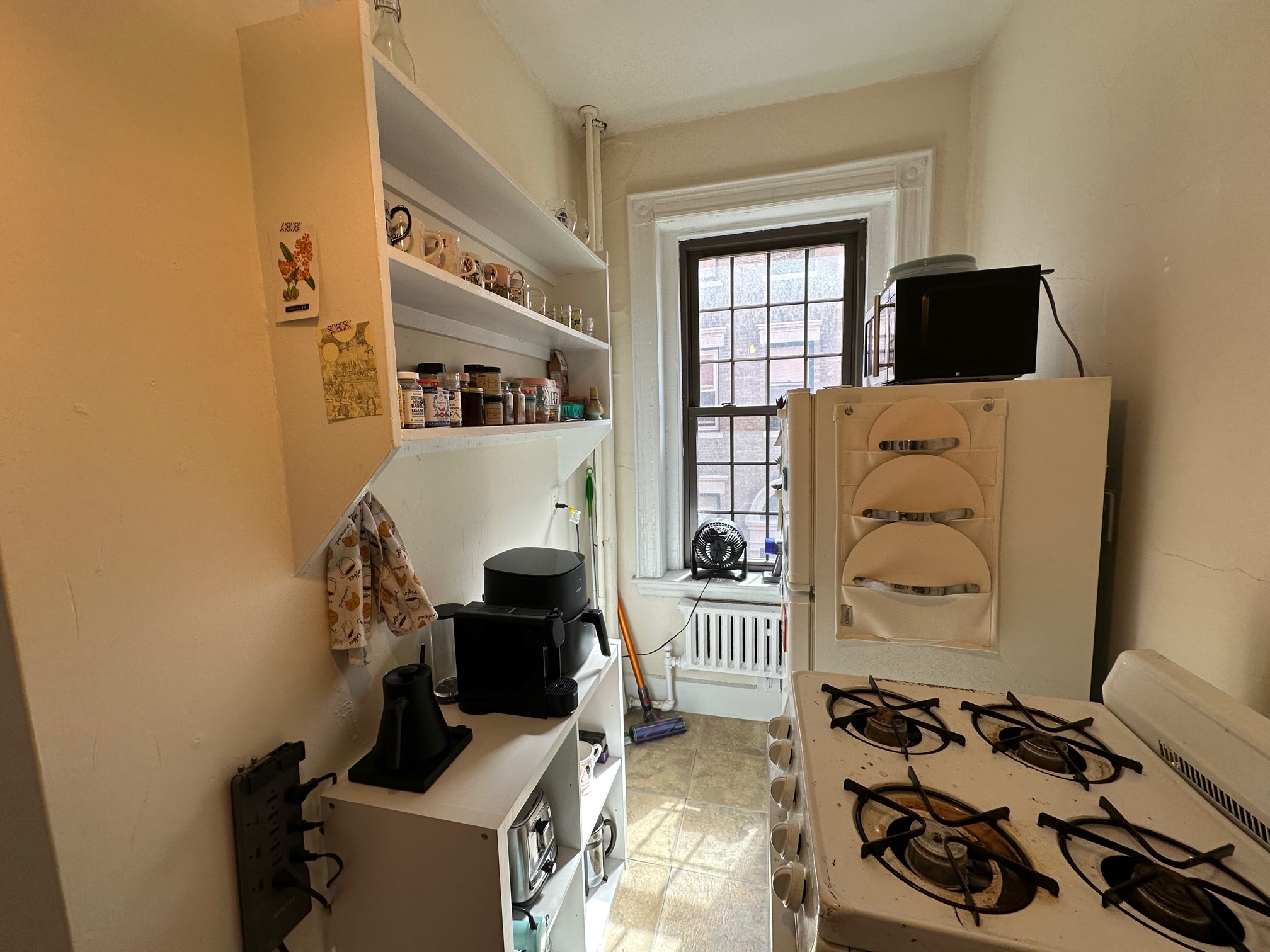 1 bed, 1 bath apartment for rent at 99 Myrtle St Unit 3, Beacon Hill — photo 15 of 18