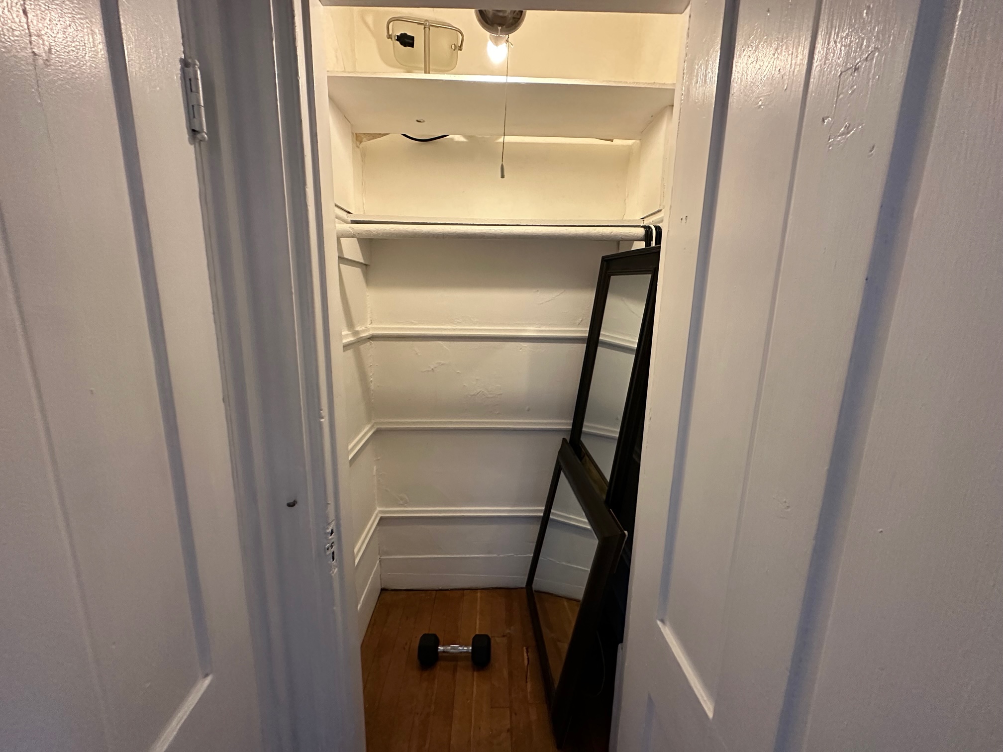 Studio bed, 1 bath apartment for rent at 52 Russell St Unit 4, Beacon Hill — photo 6 of 7