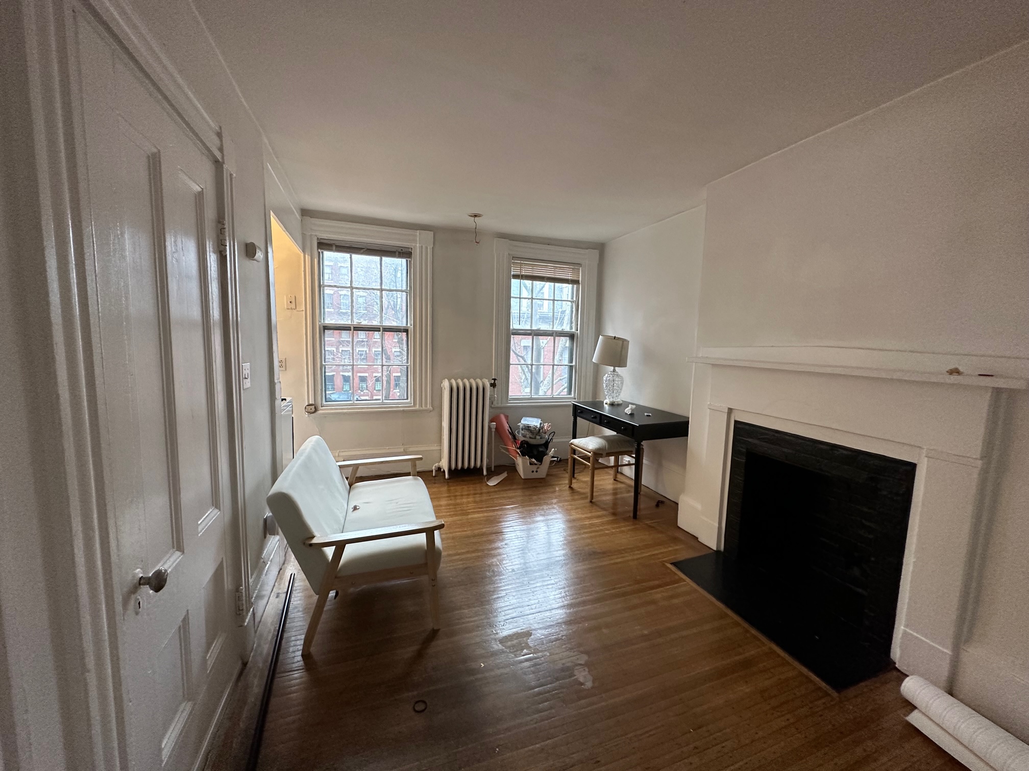 Studio bed, 1 bath apartment for rent at 52 Russell St Unit 4, Beacon Hill — photo 3 of 7