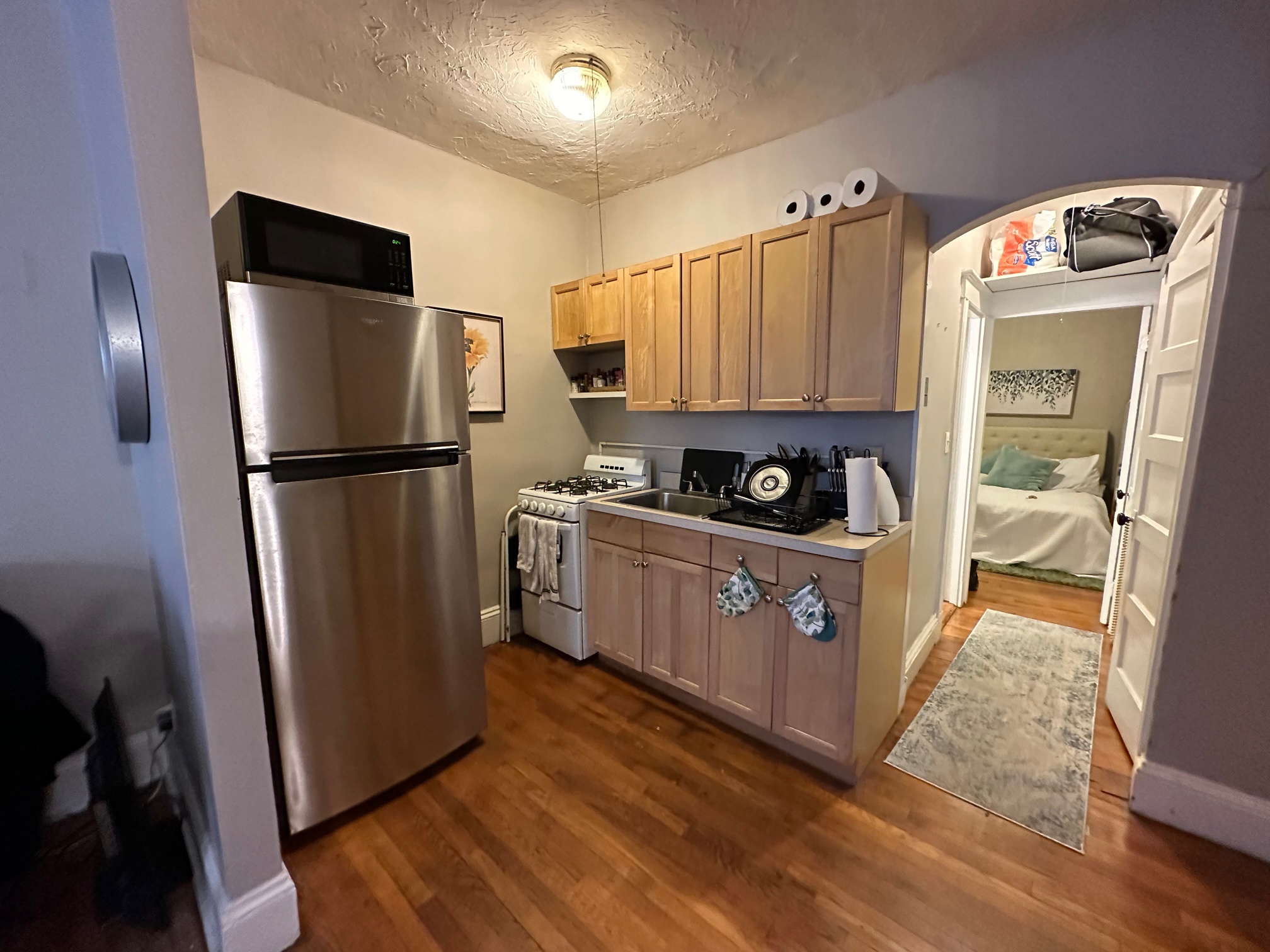 1 bed, 1 bath apartment for rent at 7 Grove St Unit 1, Beacon Hill — photo 6 of 15
