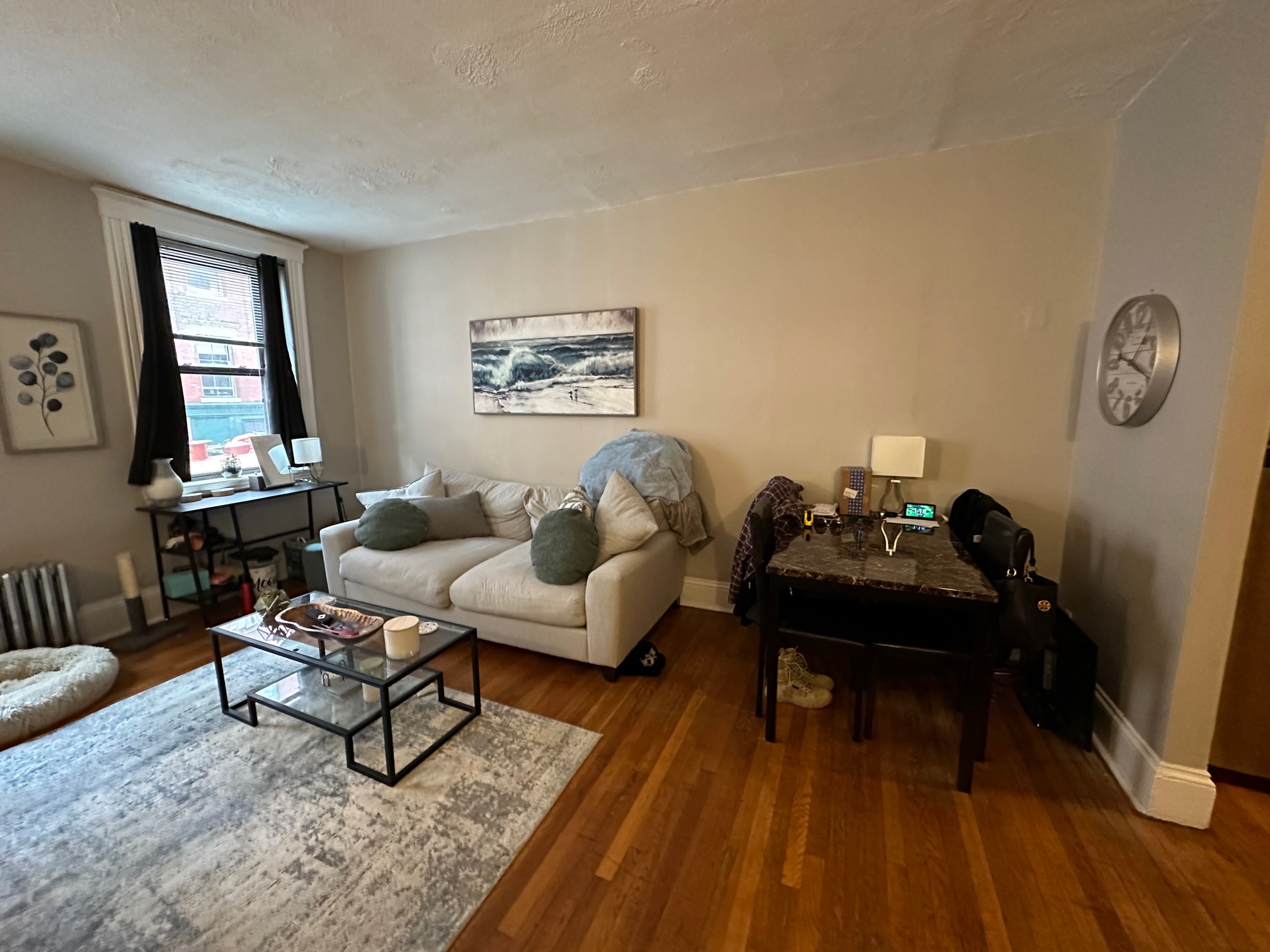 1 bed, 1 bath apartment for rent at 7 Grove St Unit 1, Beacon Hill — photo 2 of 15