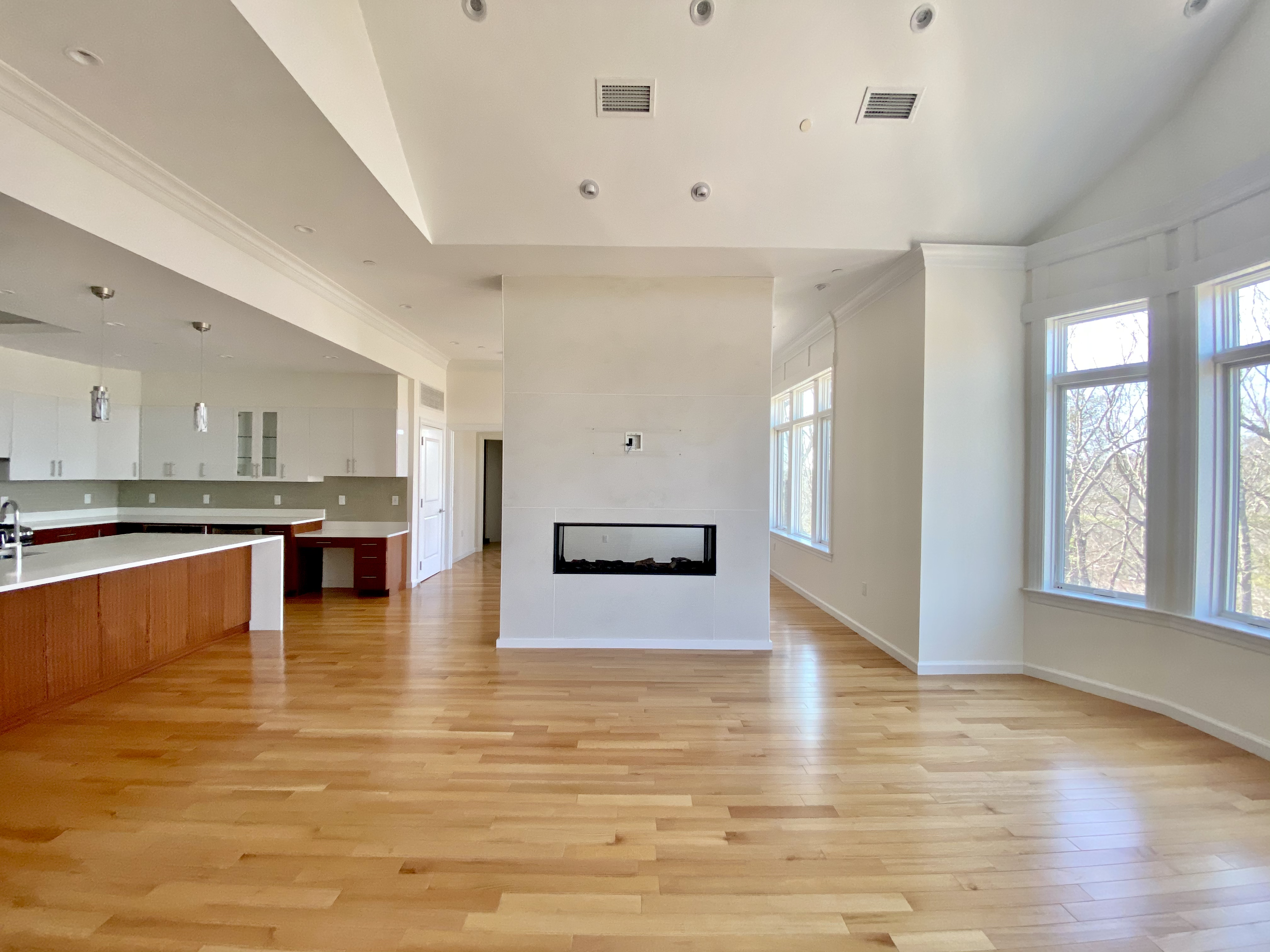 2 bed, 2.5 bath apartment for rent at 200 Estate Dr Unit 333, Chestnut Hill — photo 2 of 11