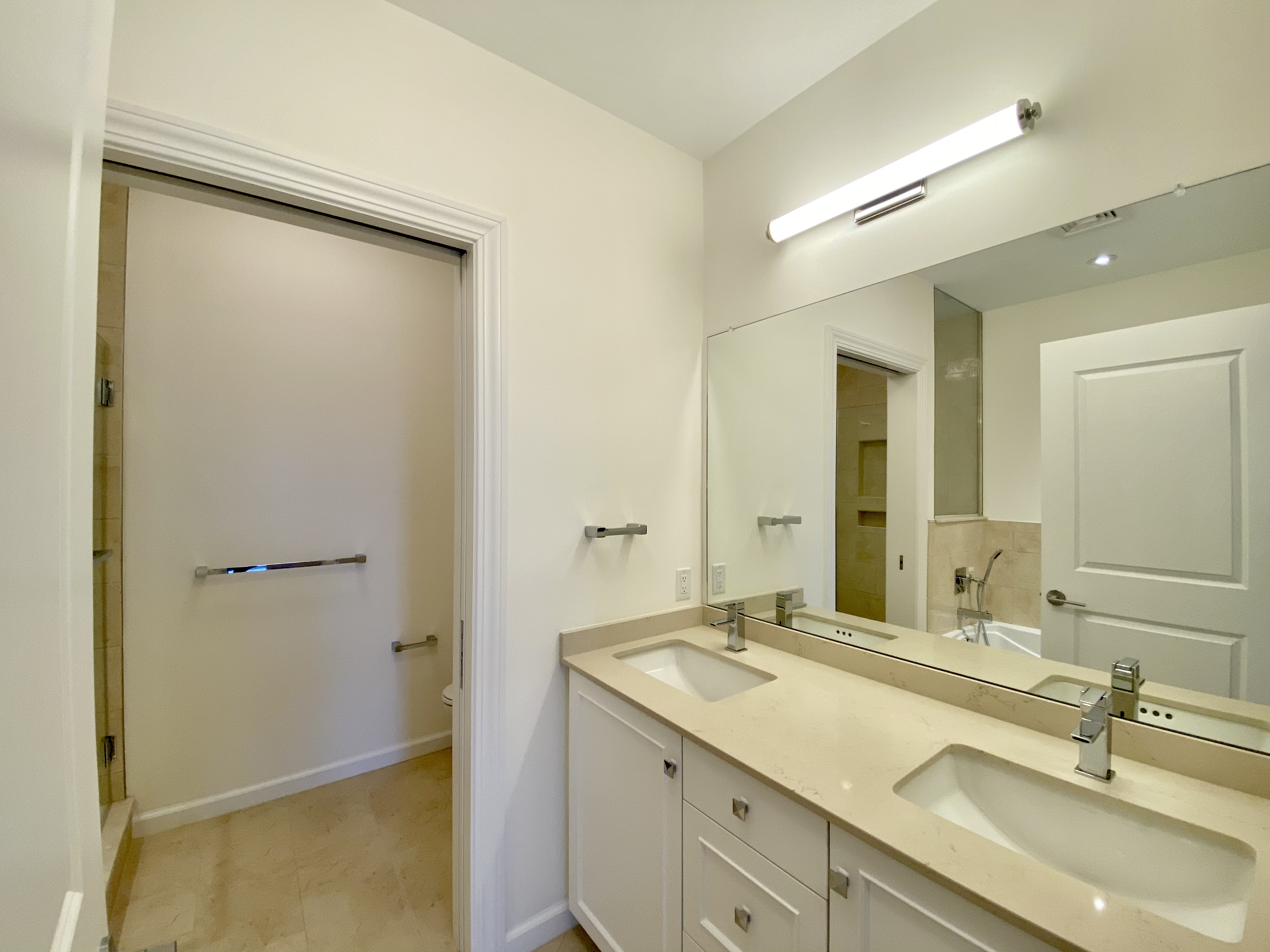 2 bed, 2.5 bath apartment for rent at 200 Estate Dr Unit 333, Chestnut Hill — photo 5 of 11