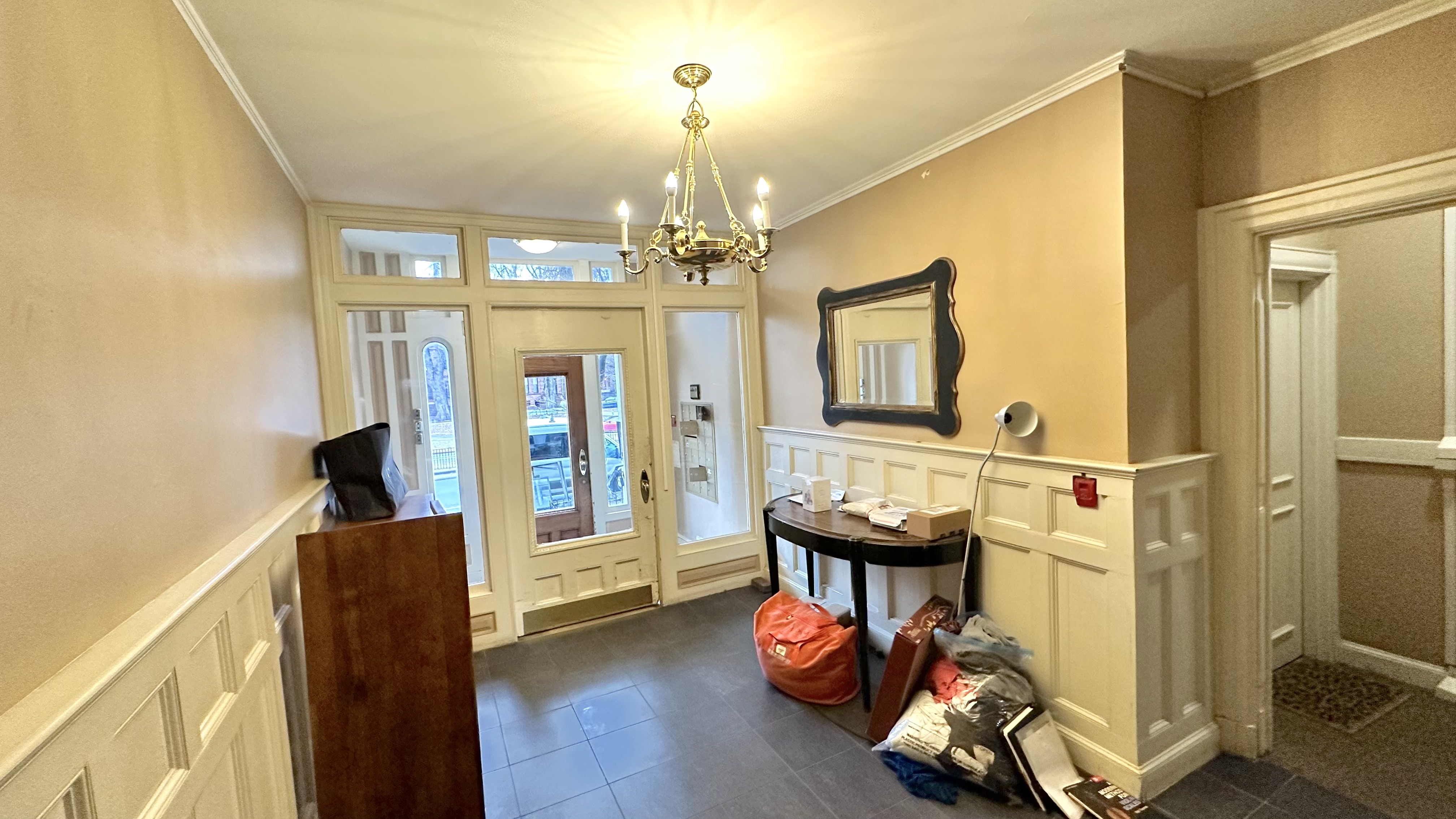 2 split bed, 1 bath apartment for rent at 384 Commonwealth Ave Unit Avenue, Back Bay — photo 13 of 20