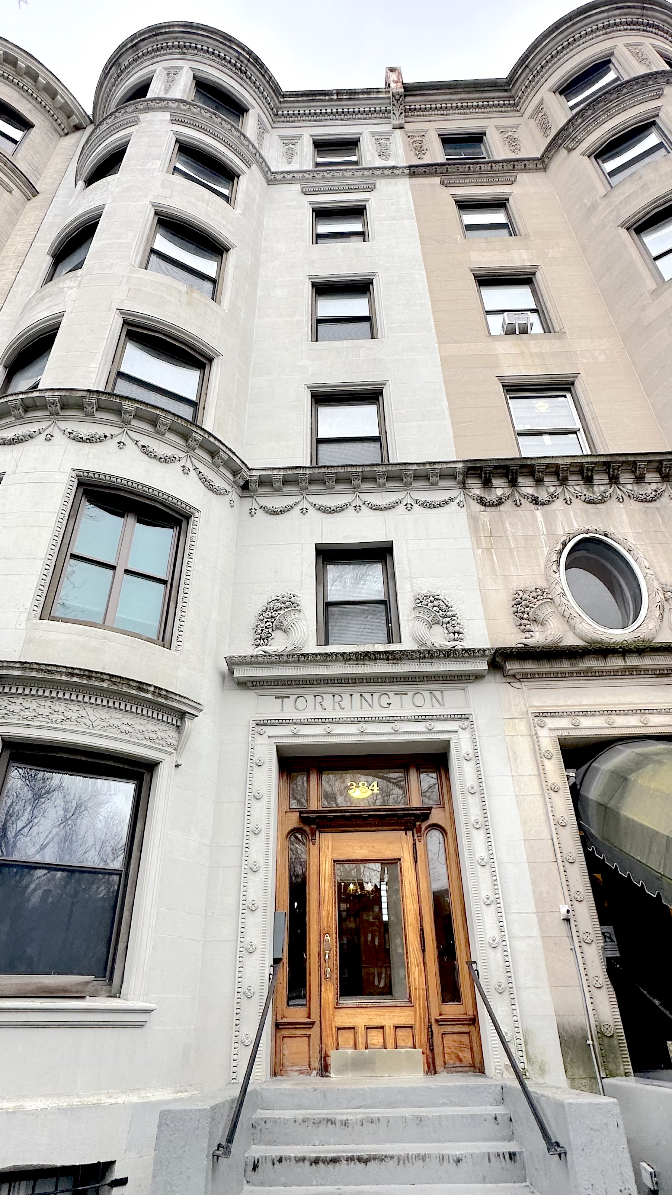 2 split bed, 1 bath apartment for rent at 384 Commonwealth Ave Unit Avenue, Back Bay — photo 17 of 20
