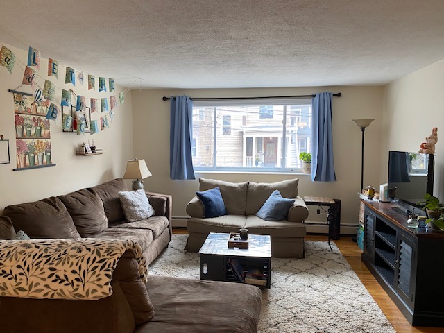 81 Green St, North Brookline