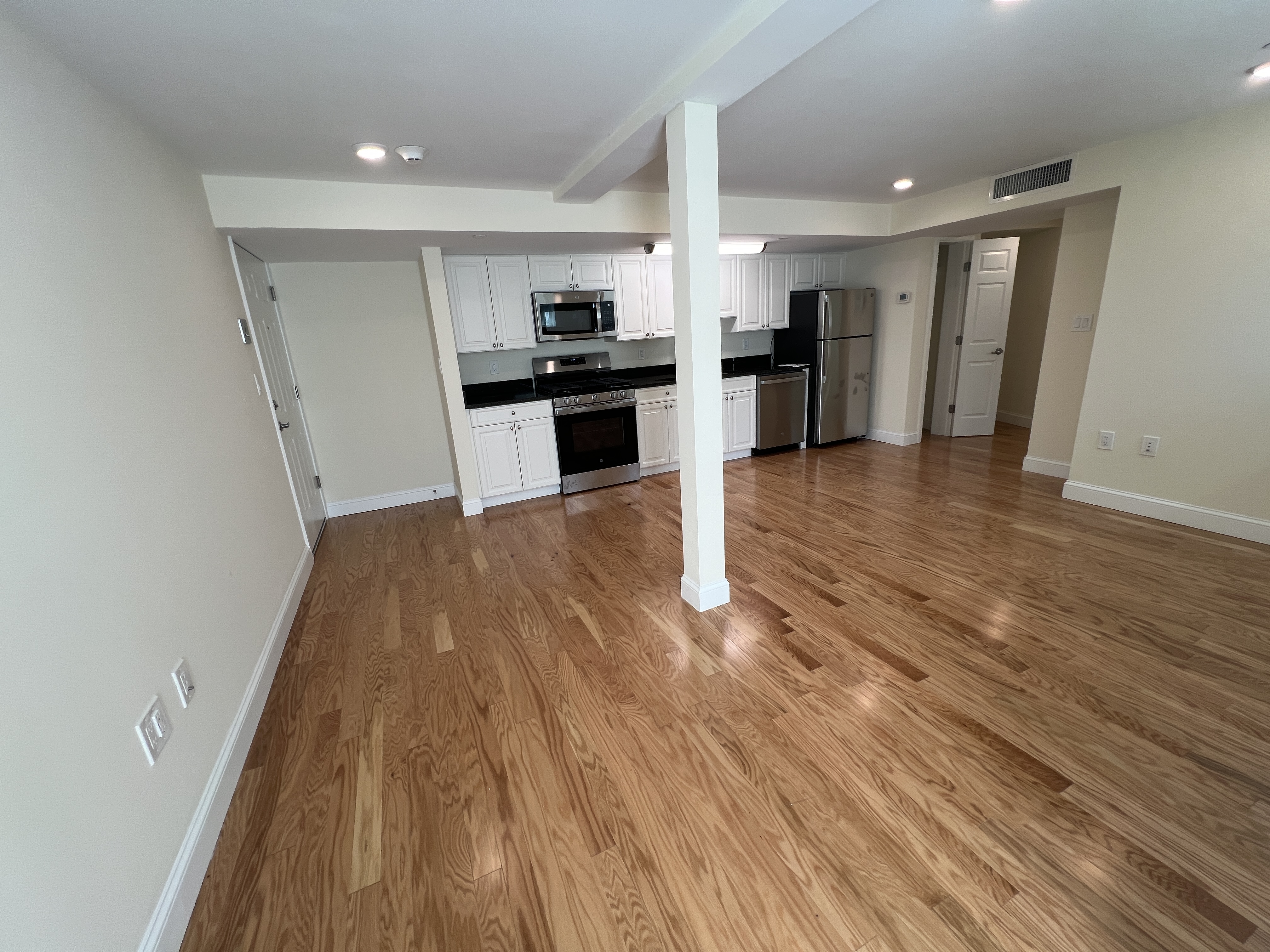 60 Brattle St, West Cambridge