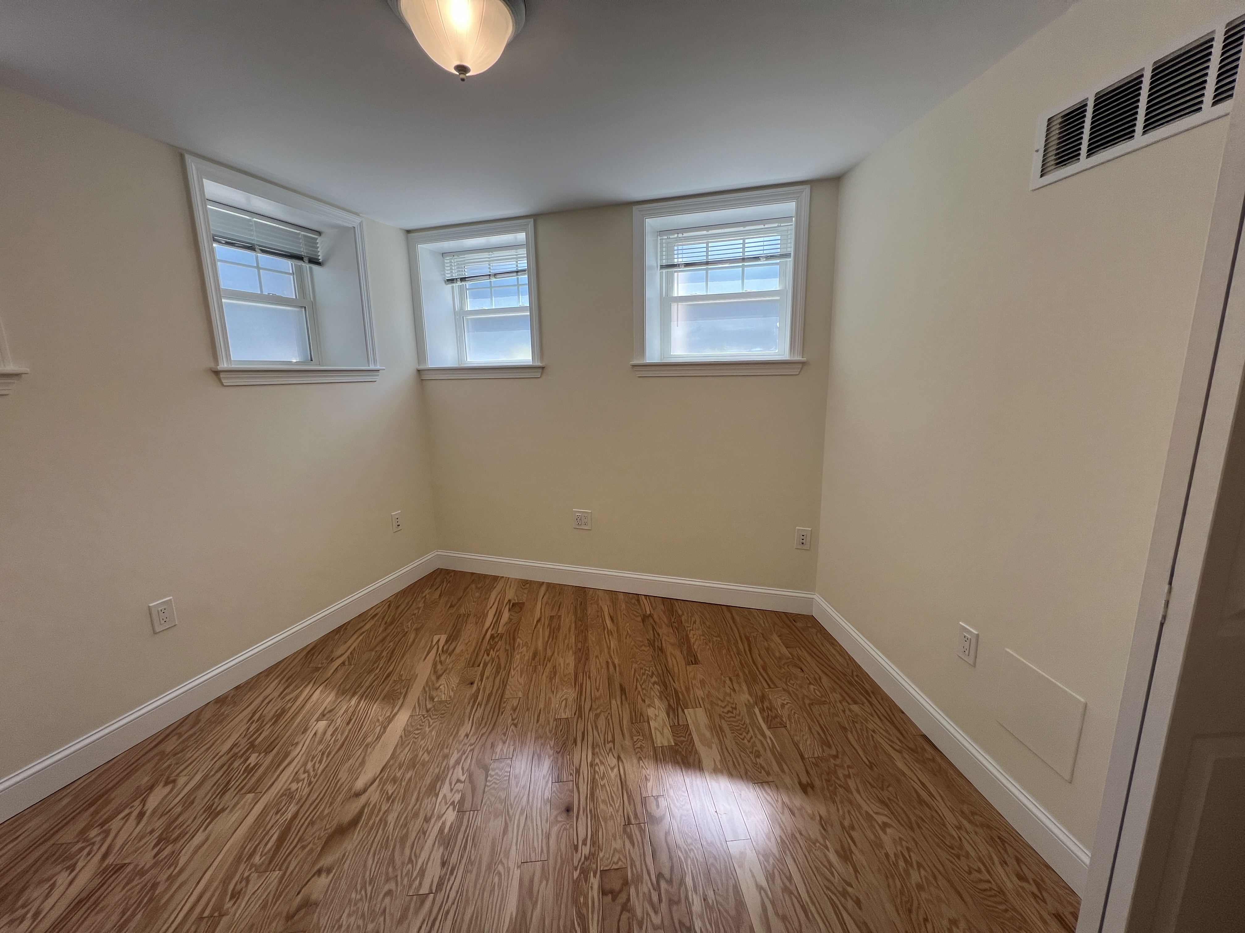 60 Brattle St, West Cambridge