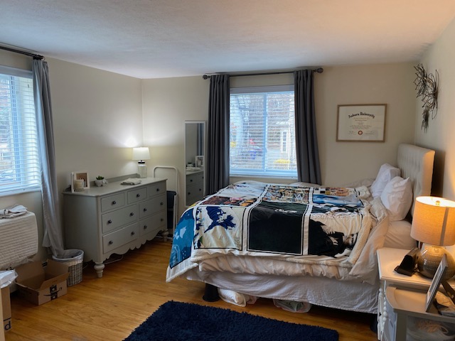 81 Green St, North Brookline