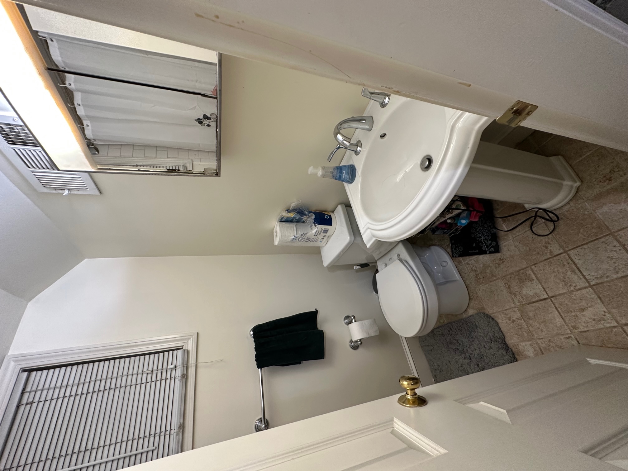 Studio bed, 1 bath apartment for rent at 41 South Russell St Unit B, Beacon Hill — photo 10 of 11