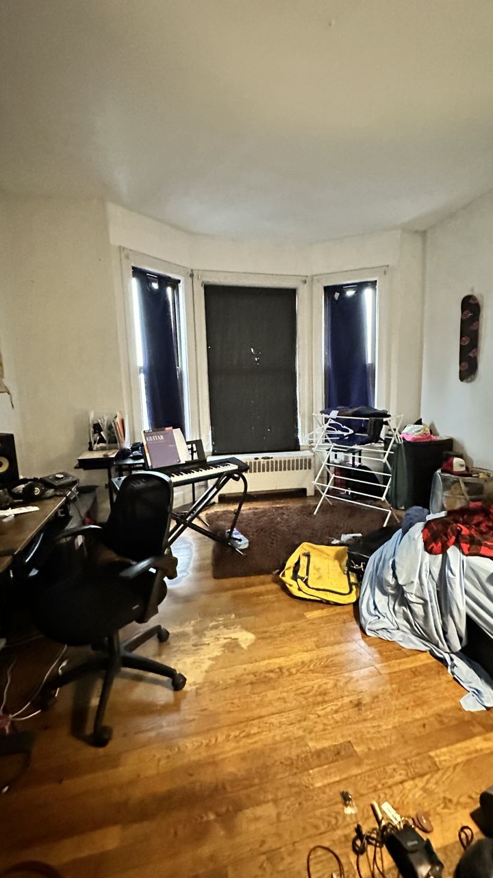 2 split bed, 1 bath apartment for rent at 384 Commonwealth Ave Unit Avenue, Back Bay — photo 6 of 20