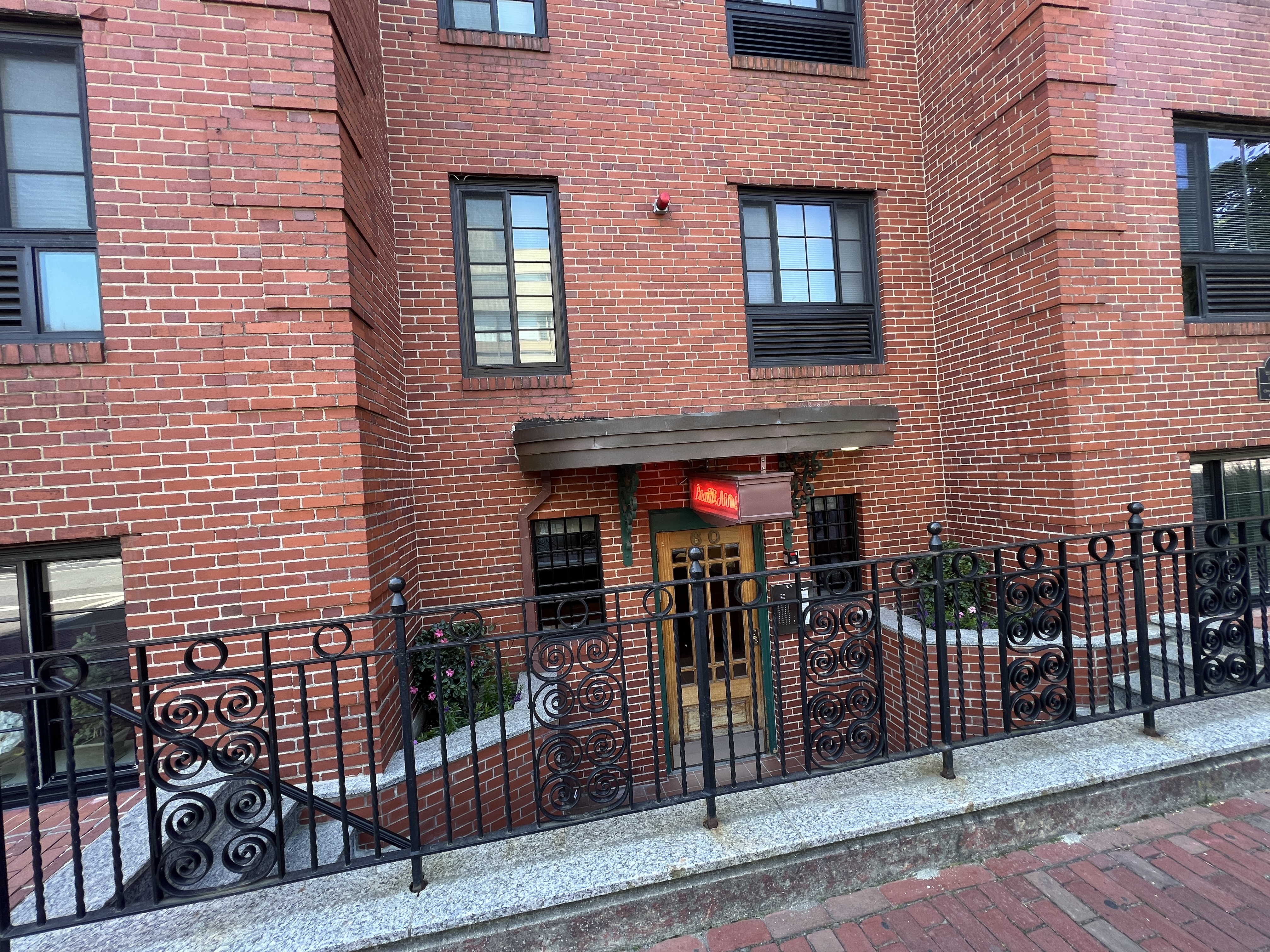 60 Brattle St, West Cambridge