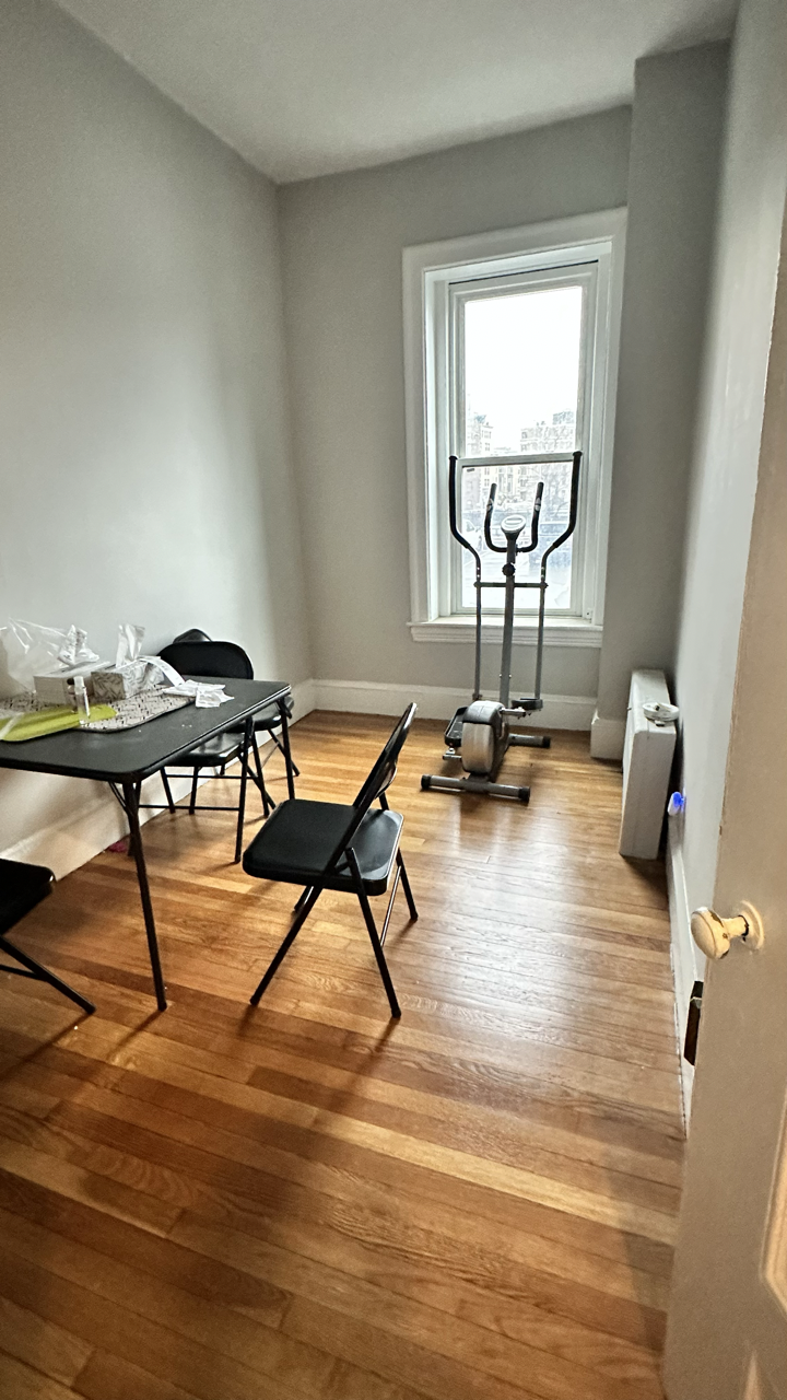 2 split bed, 1 bath apartment for rent at 384 Commonwealth Ave Unit Avenue, Back Bay — photo 7 of 20