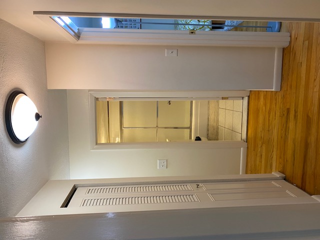 81 Green St, North Brookline