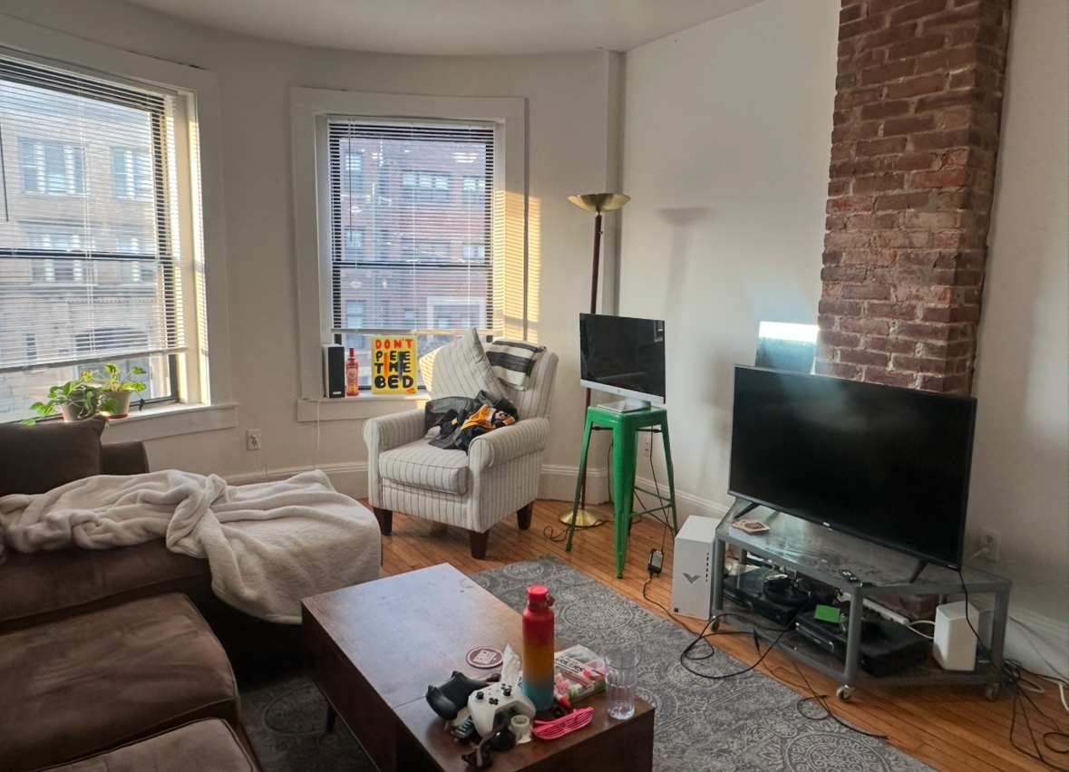 878 Huntington Ave, Mission Hill