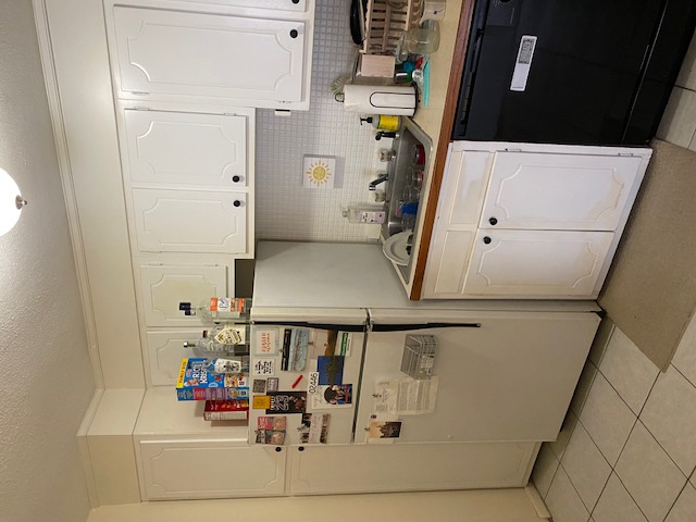 81 Green St, North Brookline