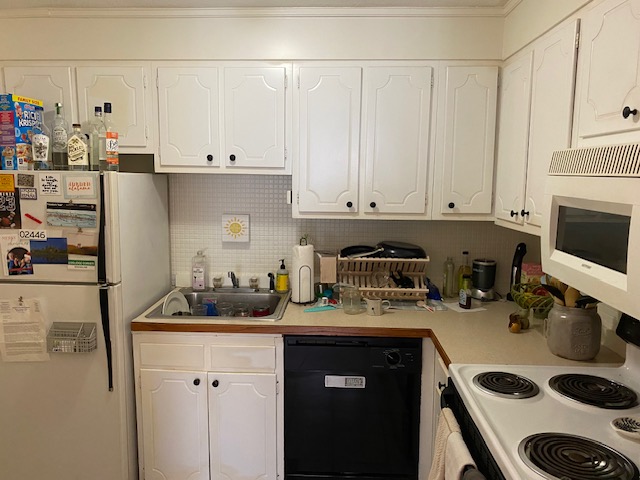 81 Green St, North Brookline