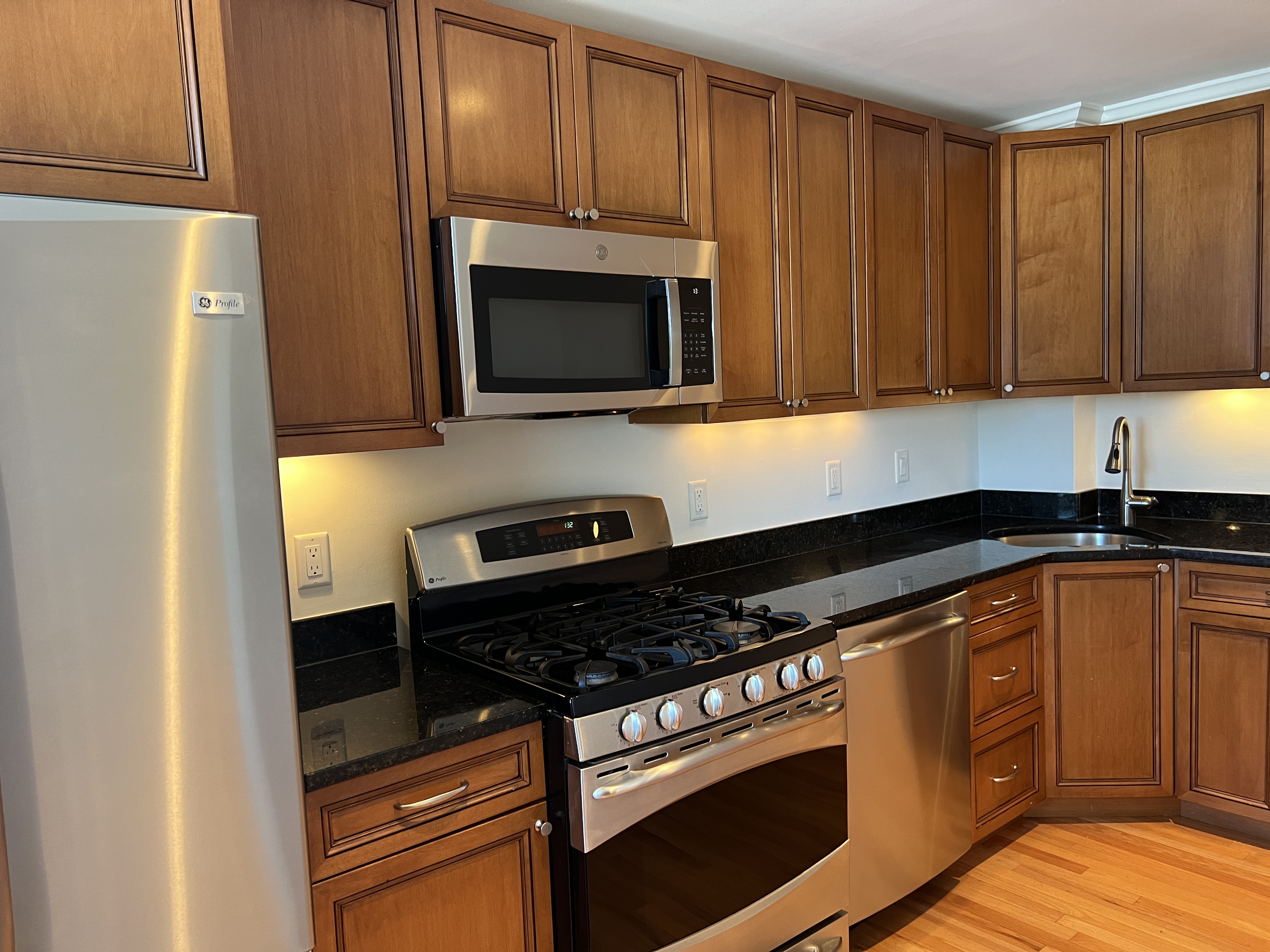 60 Brattle St, West Cambridge