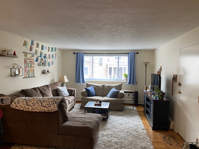 81 Green St, North Brookline