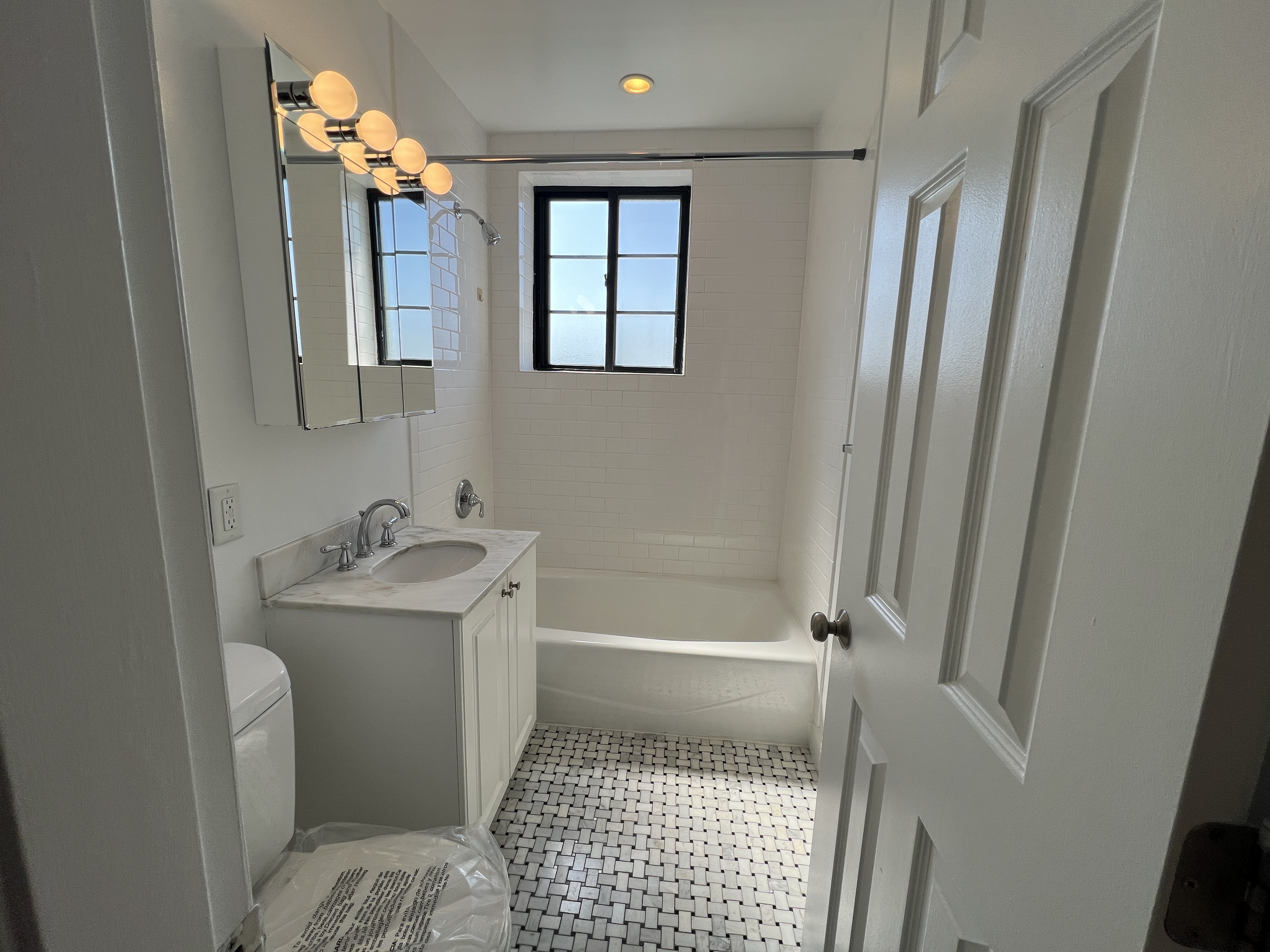 60 Brattle St, West Cambridge